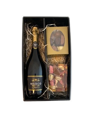 Nozeco alcoholvrij Valentijnspakket sparkling White 75CL met Chocolade