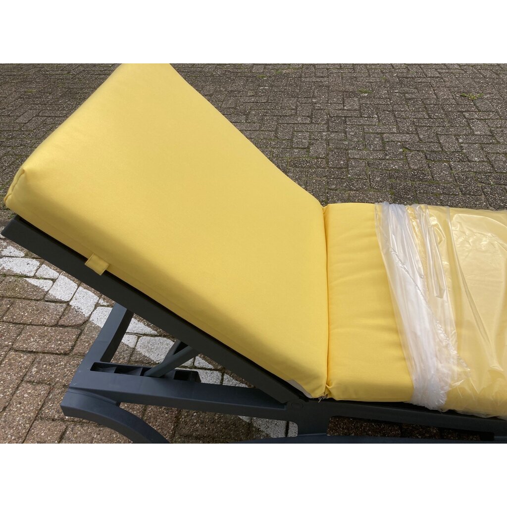 Ligbedshop Ligbedkussen strak Sunbrella comfort 8cm dikte geel