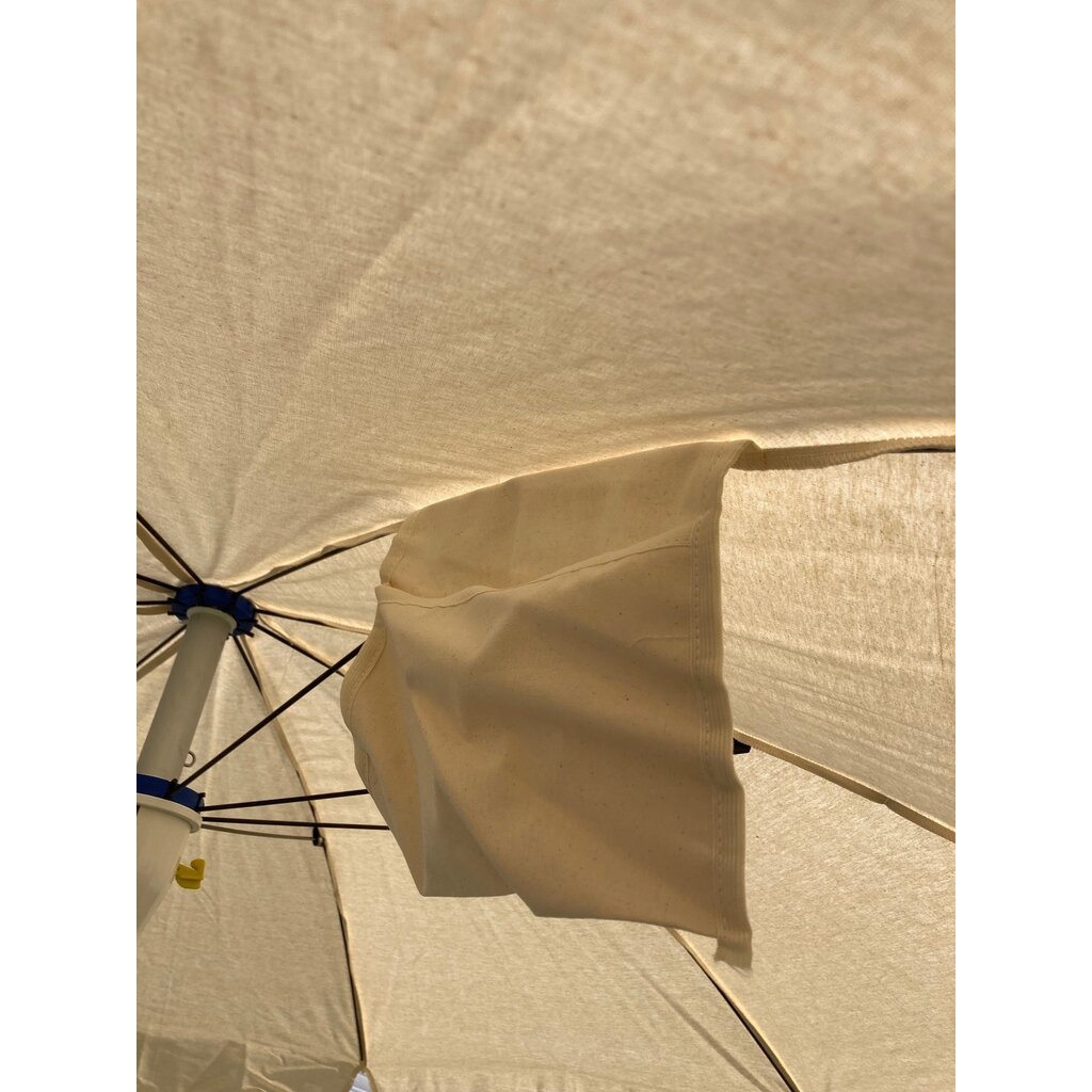 Ligbedshop Lusso parasol met ecru doek en aluminium staander