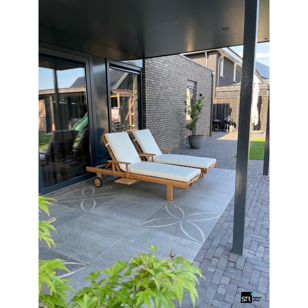 Ligbedshop Strak afgewerkt Sunbrella stof ligbedkussen taupe 8cm dik