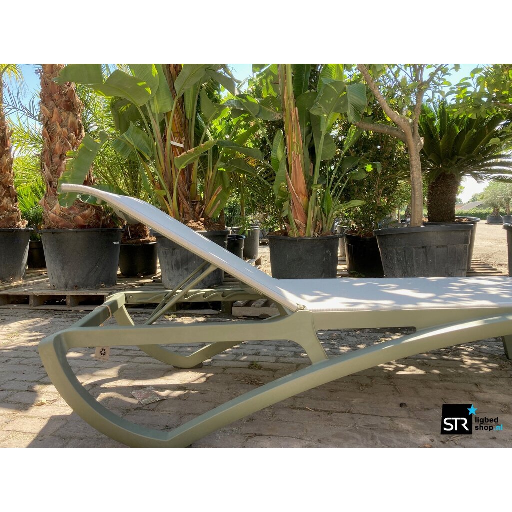 Grosfillex Ligbed Sunset XL composiet frame met aluminium ECO Green