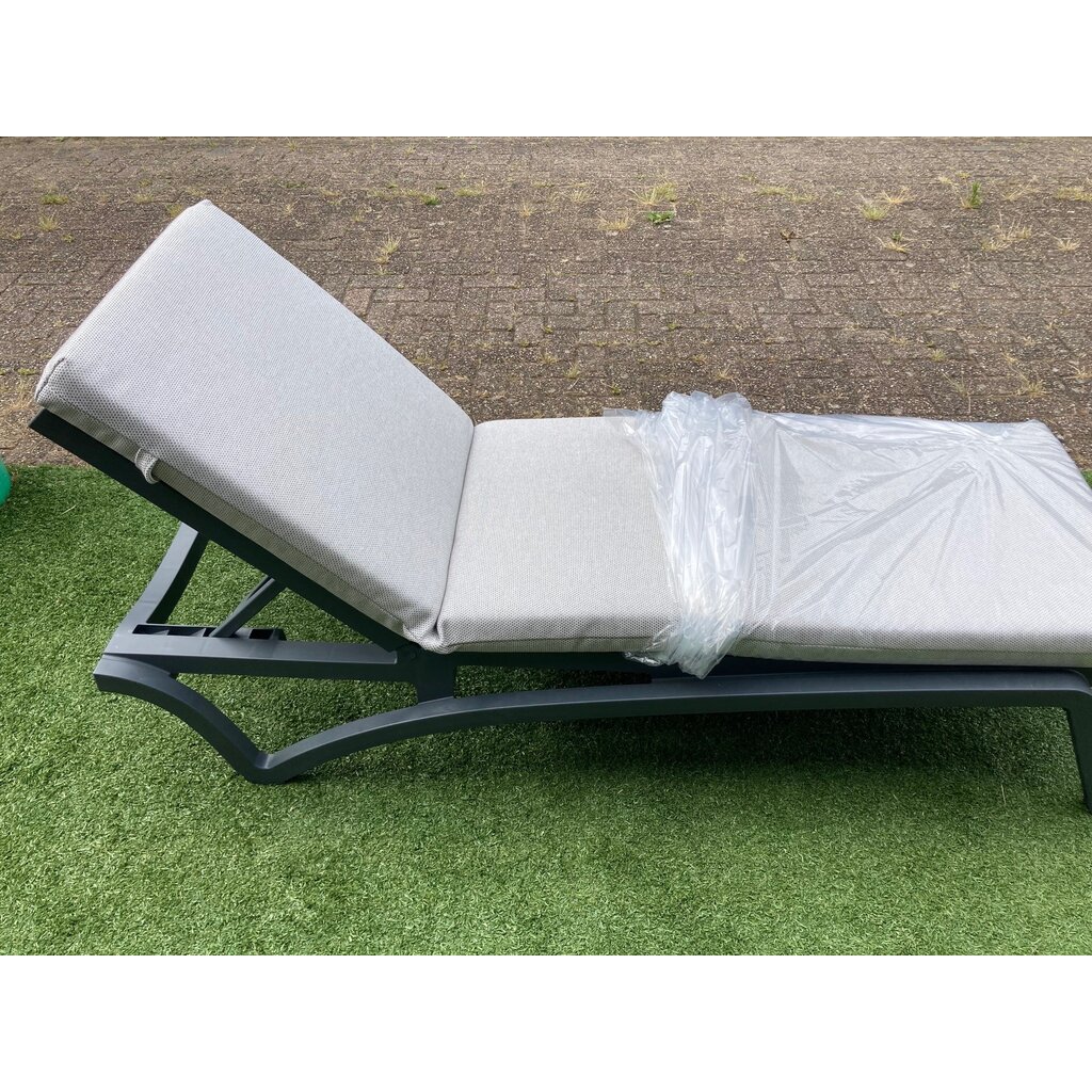 Ligbedshop Ligbedkussen strak Sunbrella 8cm dikte archi
