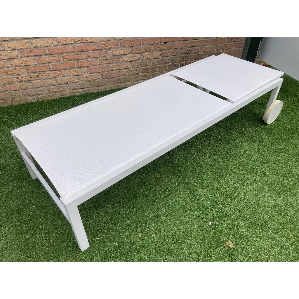 Ligbedshop Aluminium extra hoog ligbed Martinez projectsample