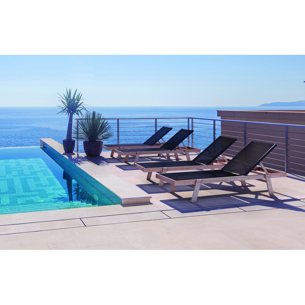 Ramberti Luxe textileen ligbed van essenhout met aluminium