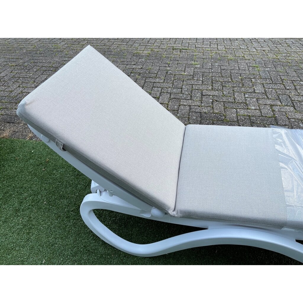 Ligbedshop Ligbedkussen strak Sunbrella ZandTaupe