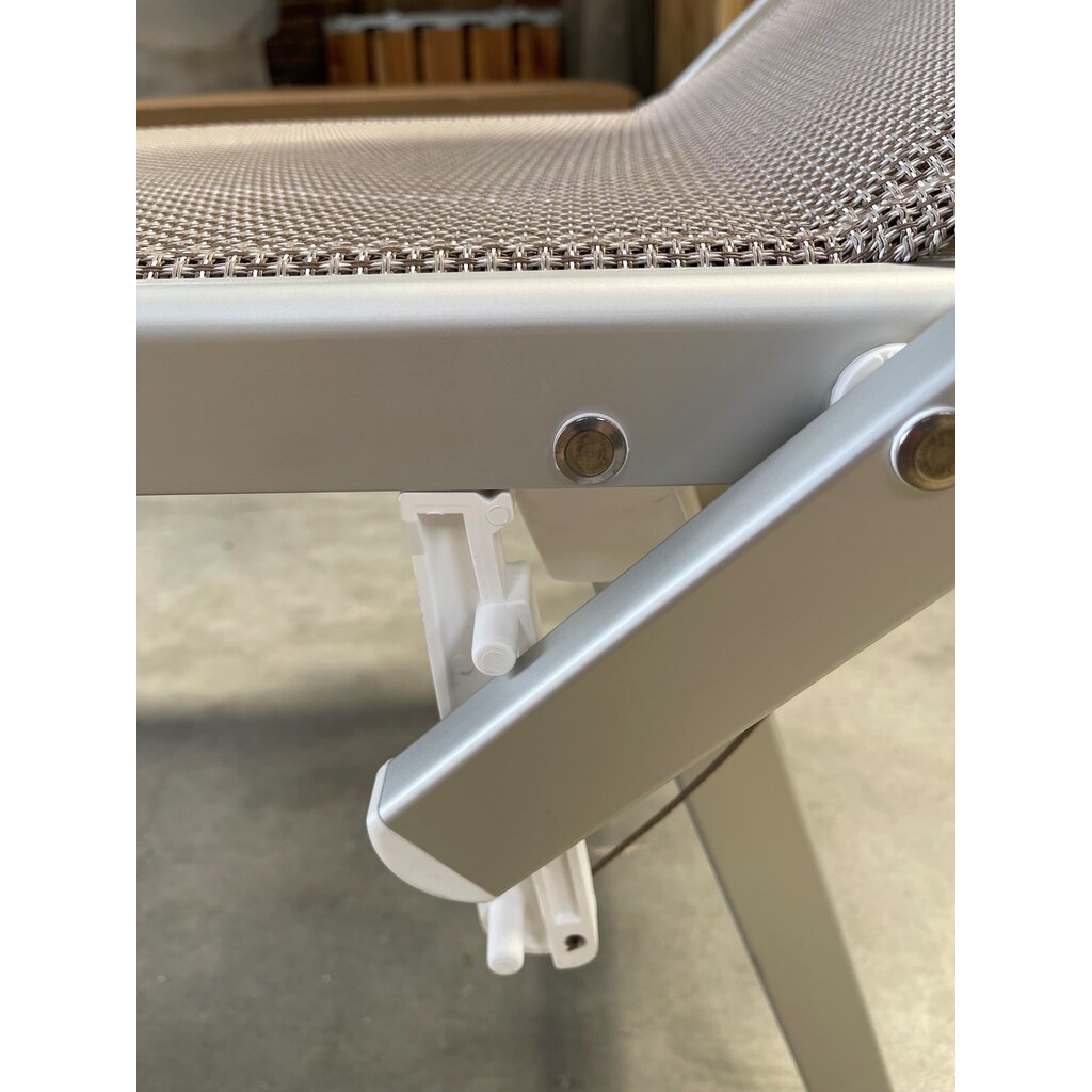Ramberti Inklapbaar Italiaans ligbed T3 aluminium met luifel