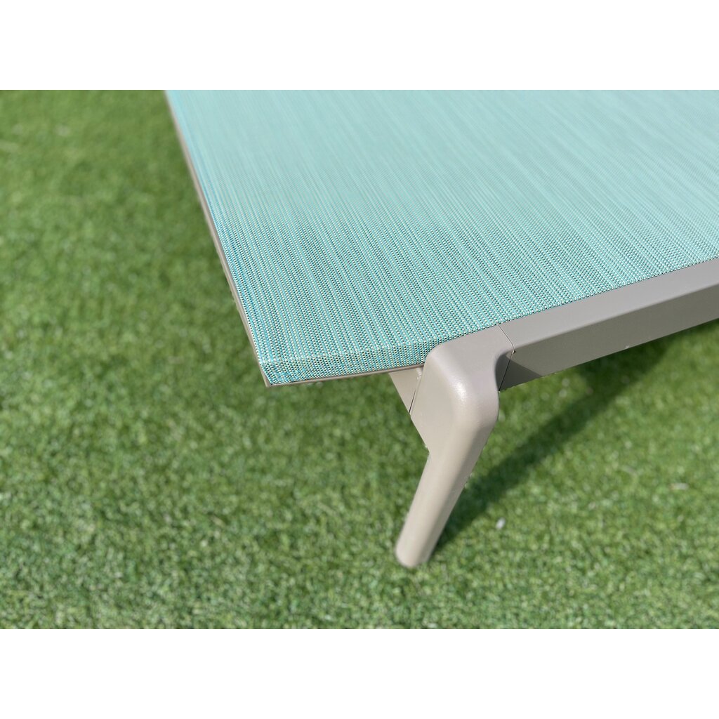Ezpeleta Aluminium ligbed Lago met textileen en grote wielen