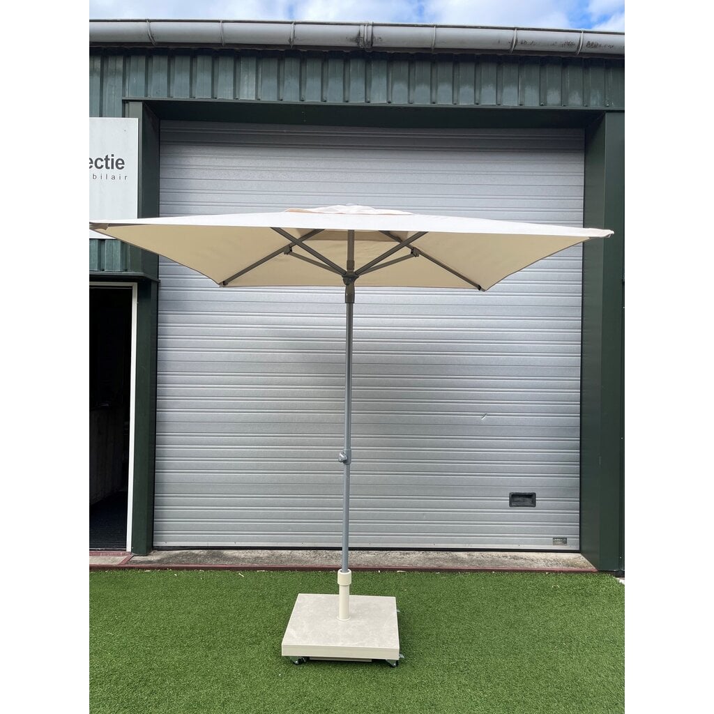 Grosfillex Parasol Eco 200x200 ecru SALE