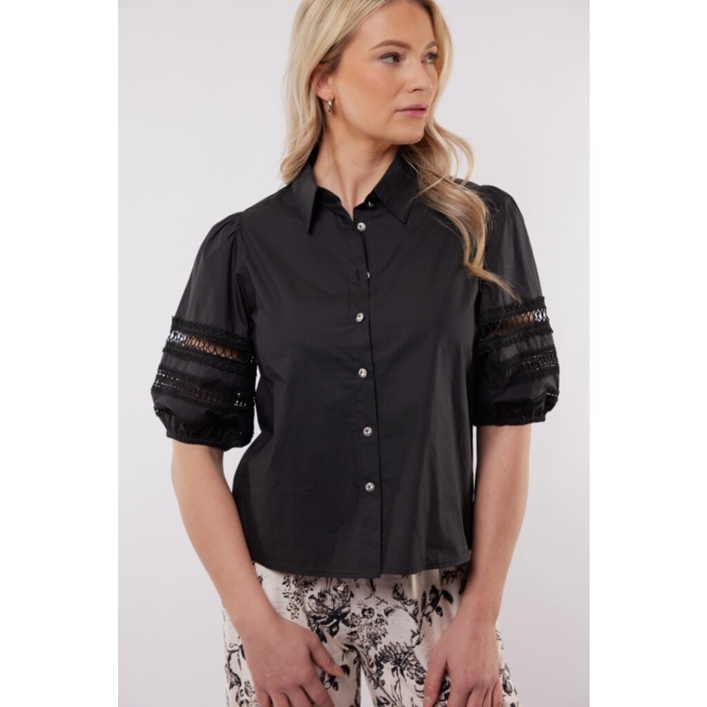 C&S the label Blouse Santa Cruz Black