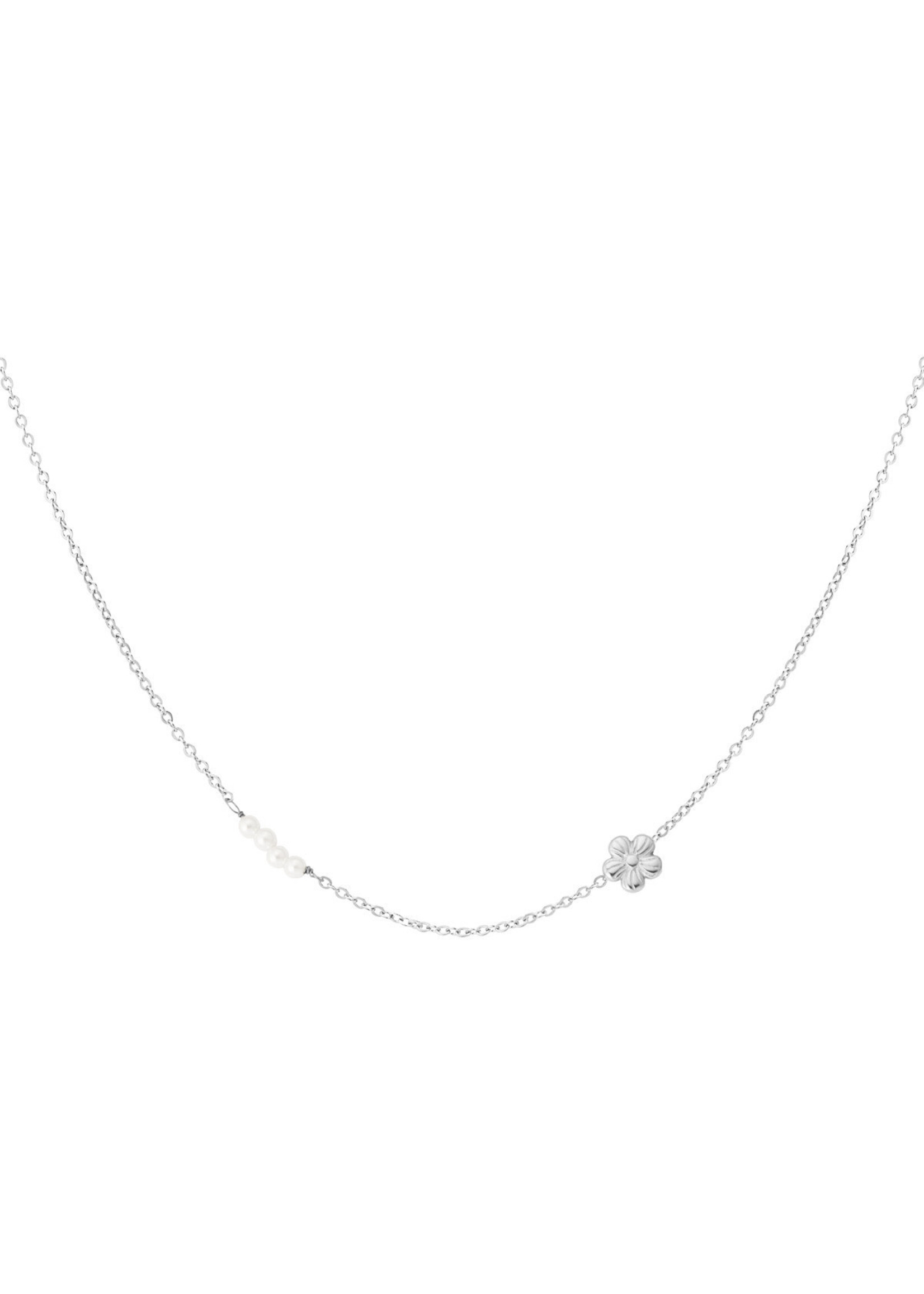 More the Firm Ketting Flower and pearls