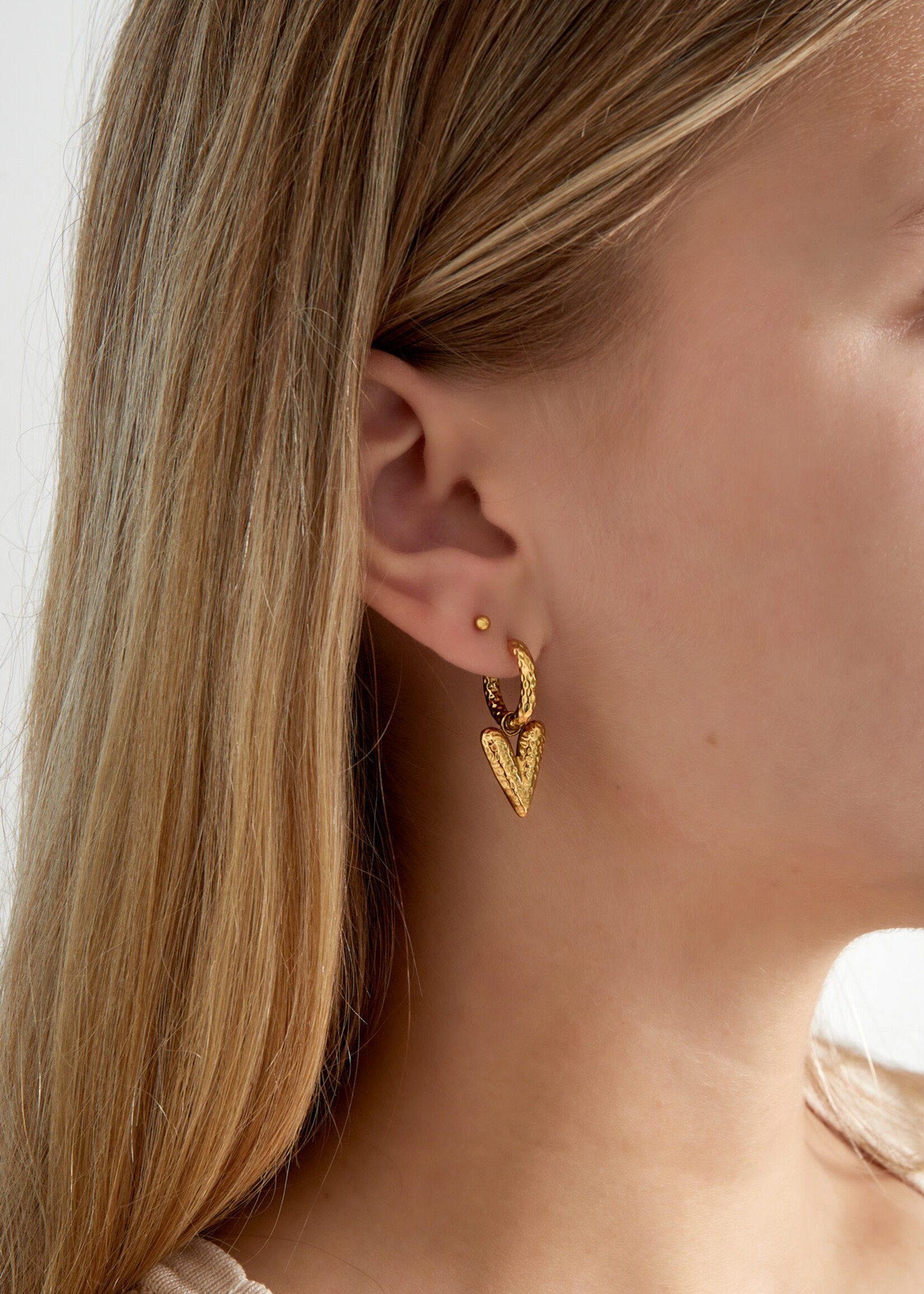 Flo Boutique Oorbellen Love on Top structure zilver