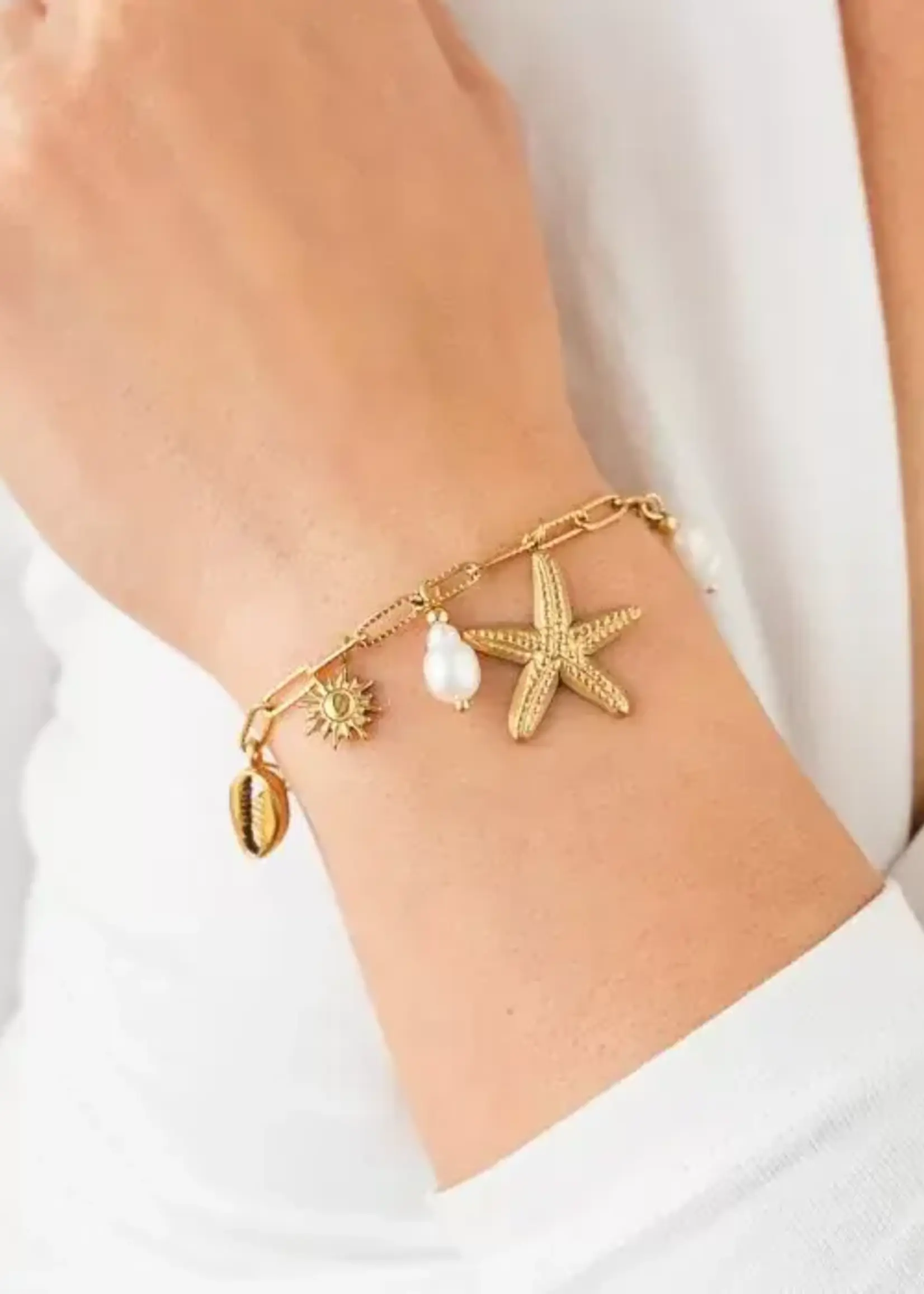 More the Firm Bedelarmband Beach Life Goud