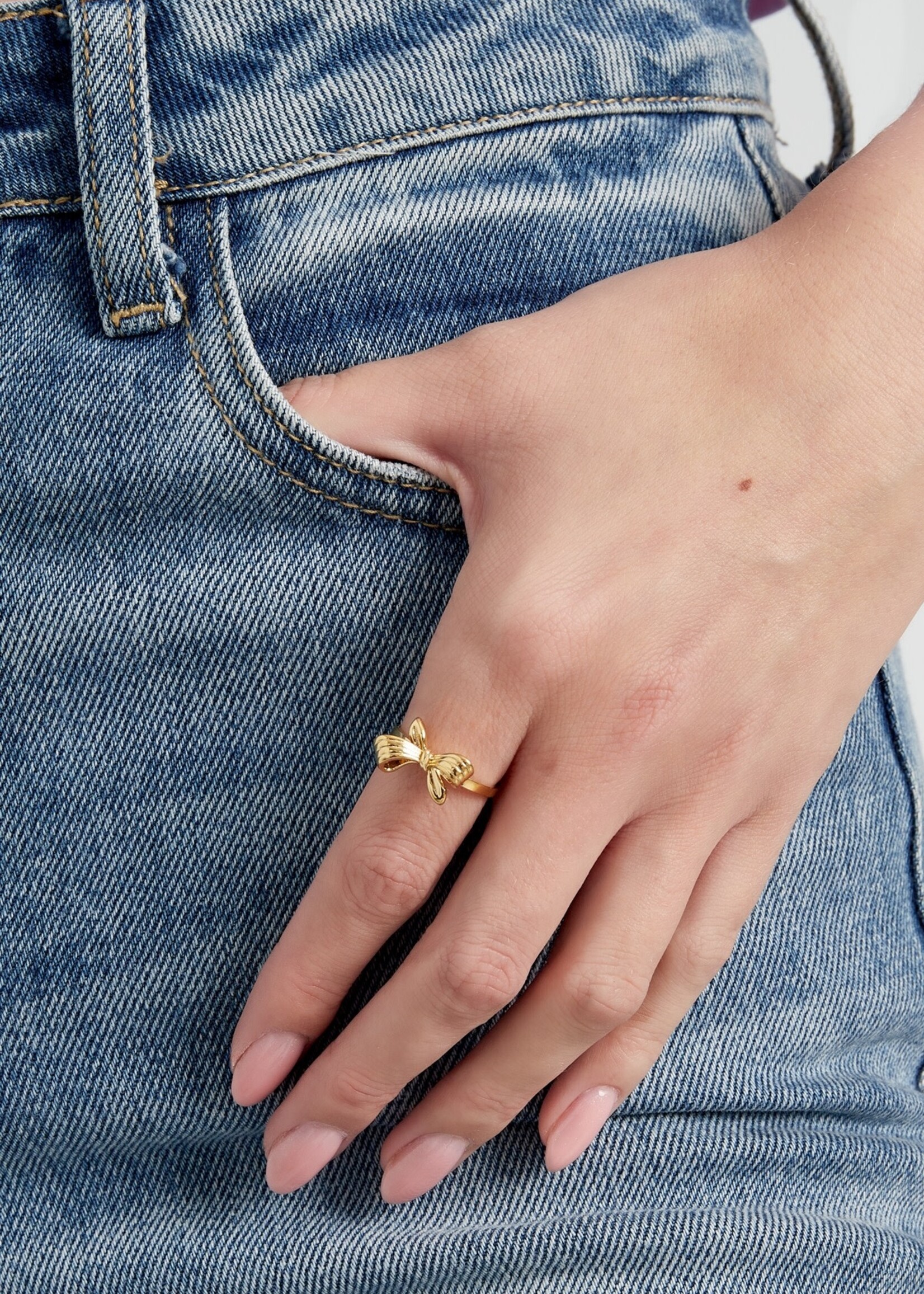 More the Firm Ring Upside Down Bow