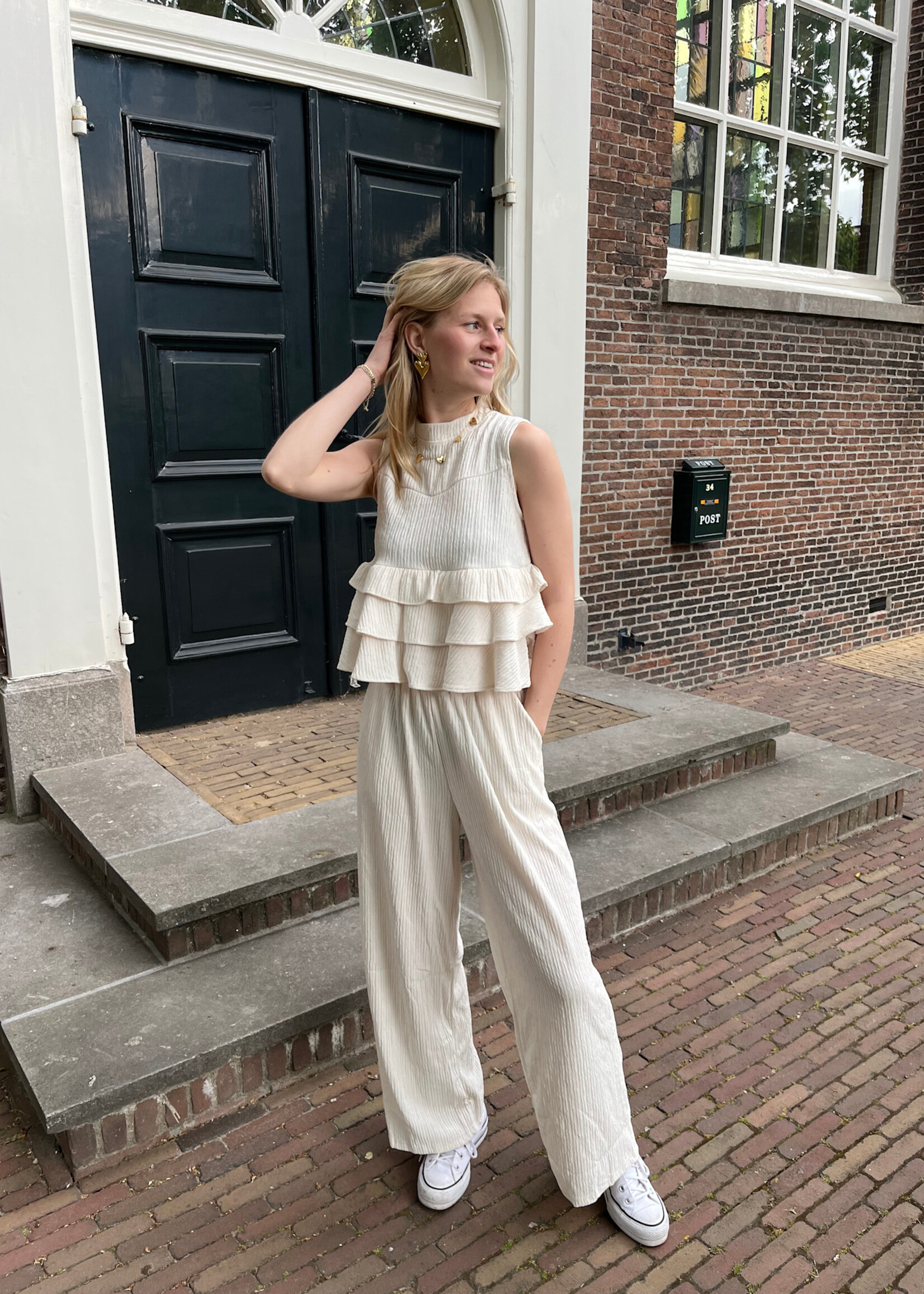 Flo Boutique Top July Beige