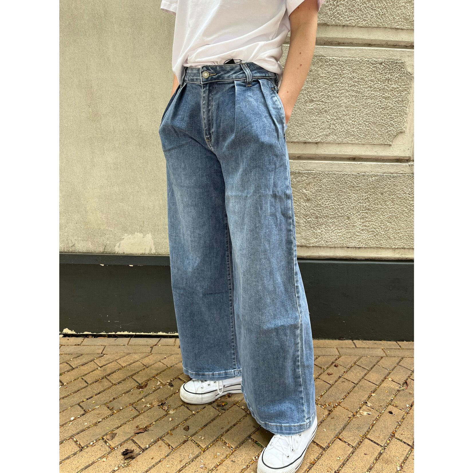 Flo Boutique Extra Wide Leg Jeans Laulia Blue