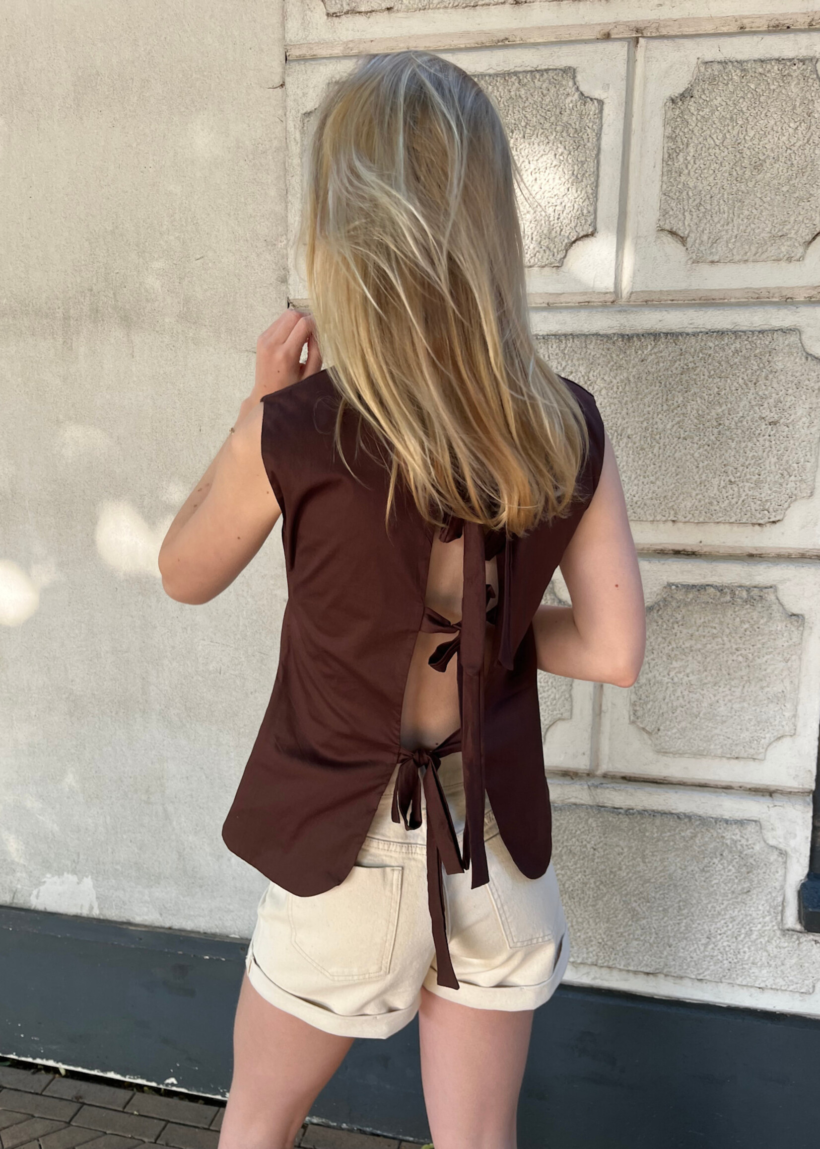 Flo Boutique Top Zara Dark Brown