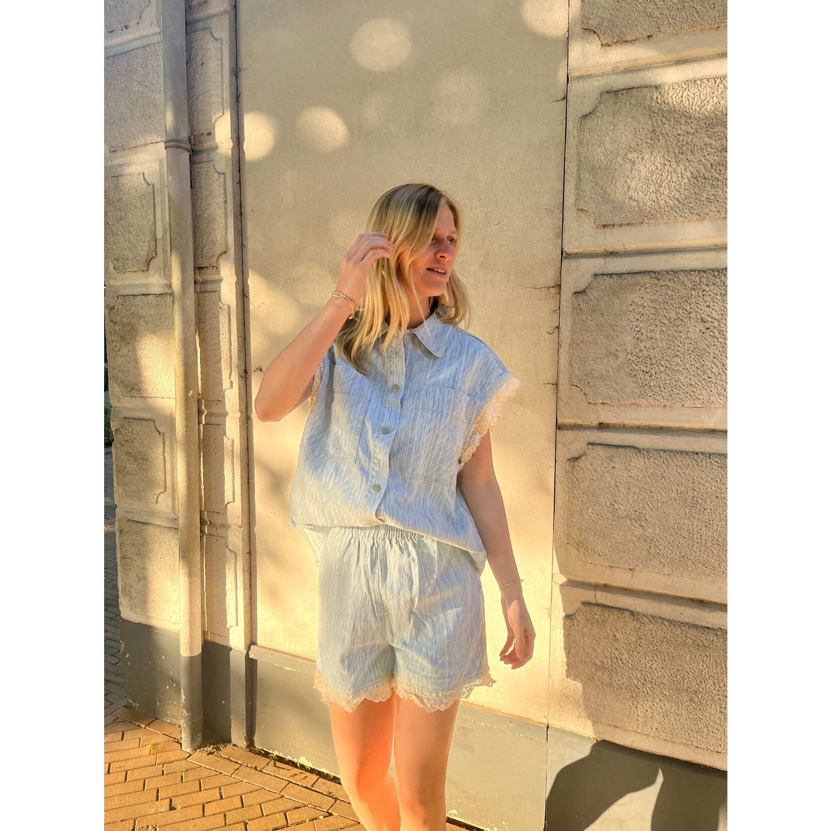 Flo Boutique Denim top Liv
