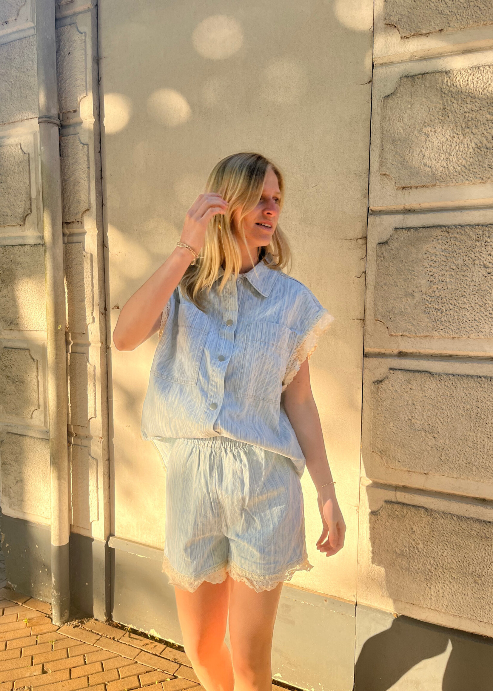 Flo Boutique Denim top Liv