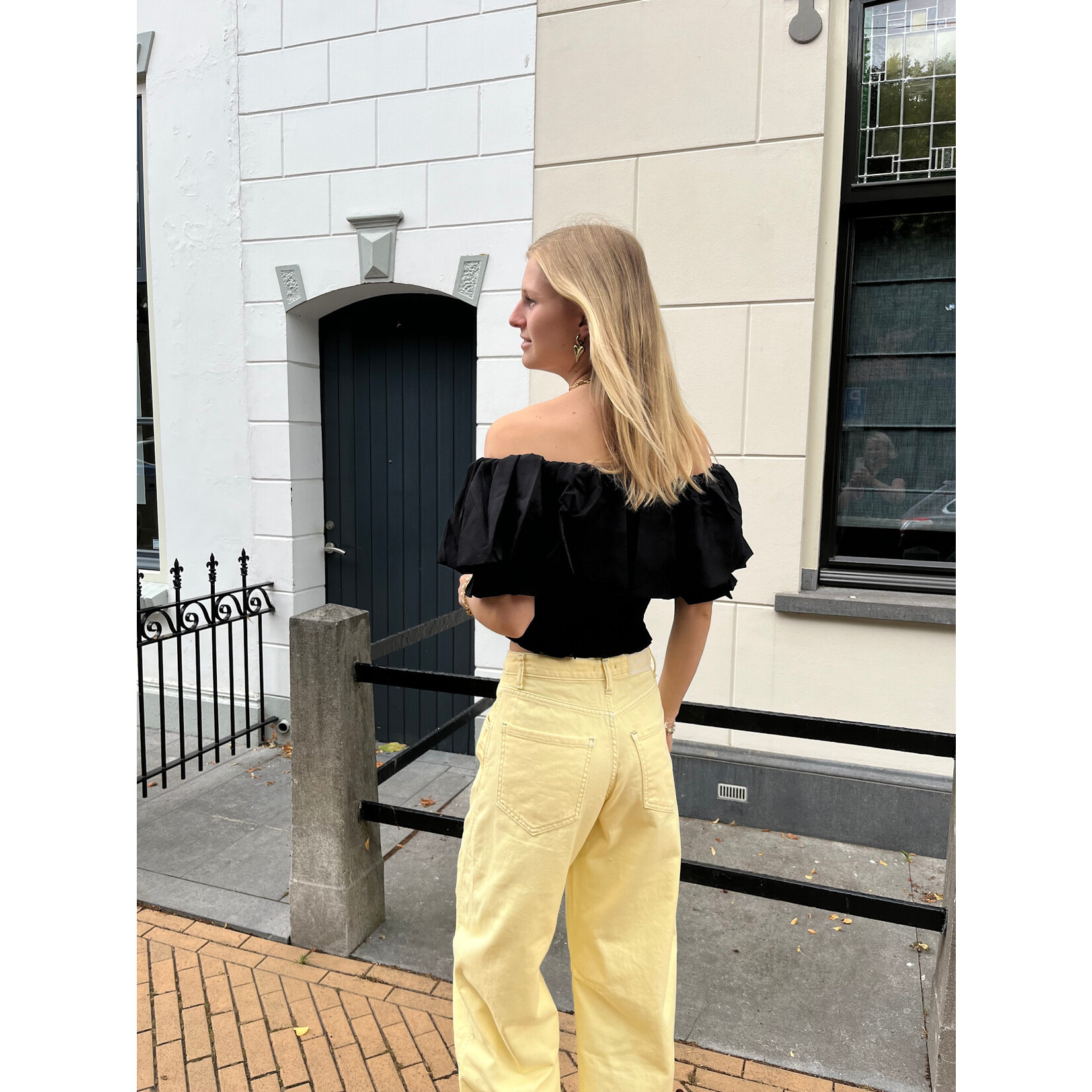 Flo Boutique Top Yui Black