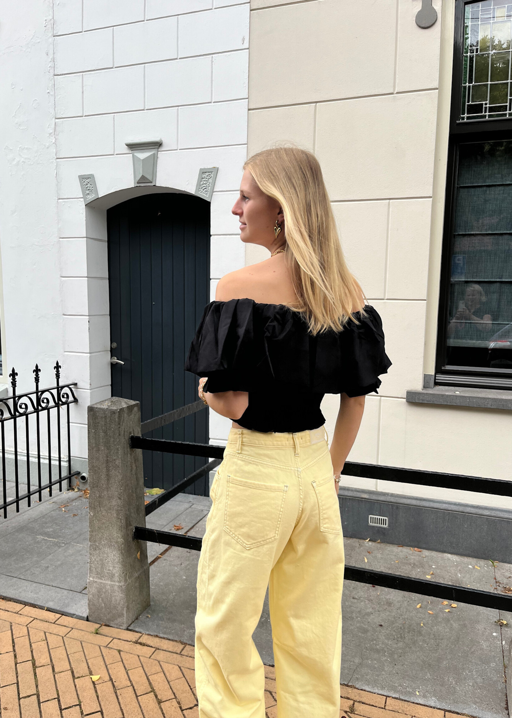 Flo Boutique Top Yui Black