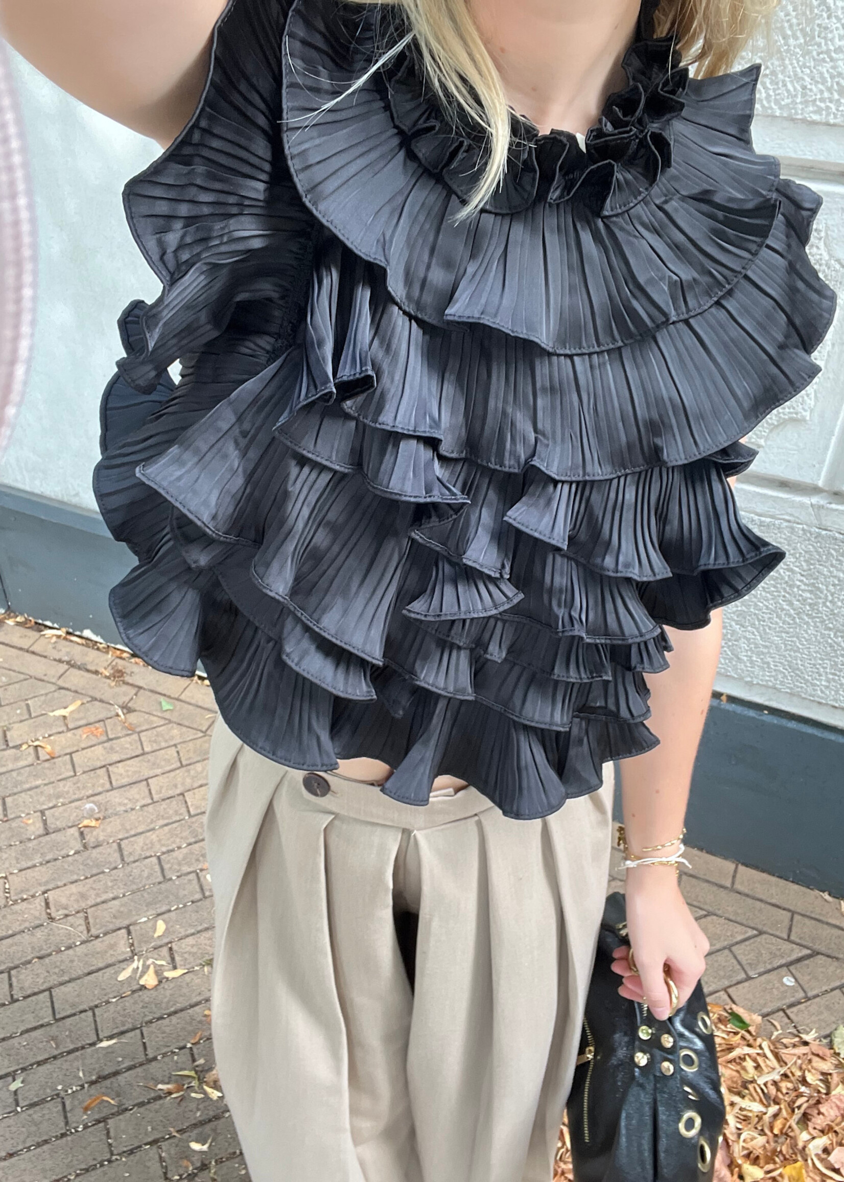 Flo Boutique Top Kelly Black