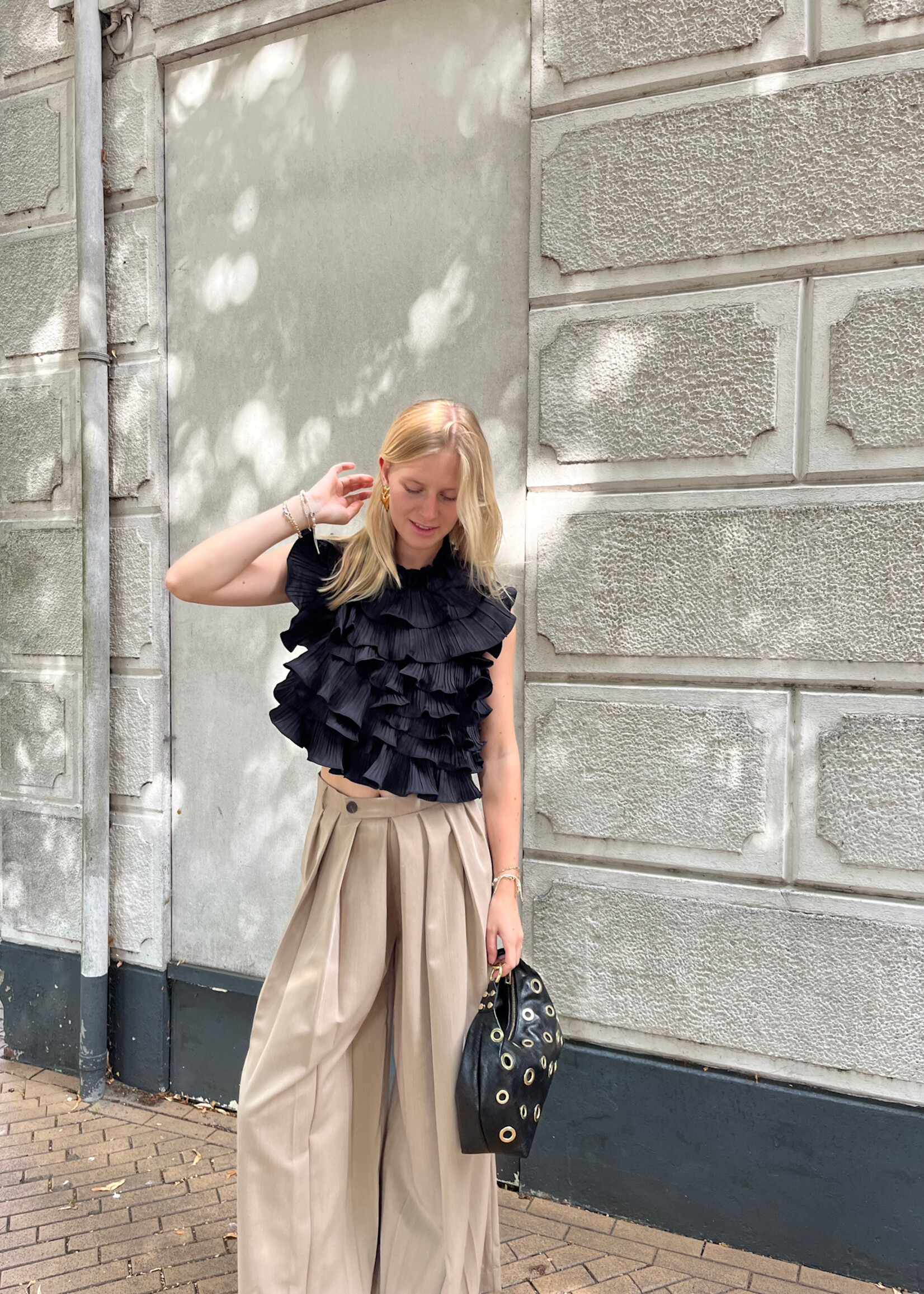 Flo Boutique Top Kelly Black