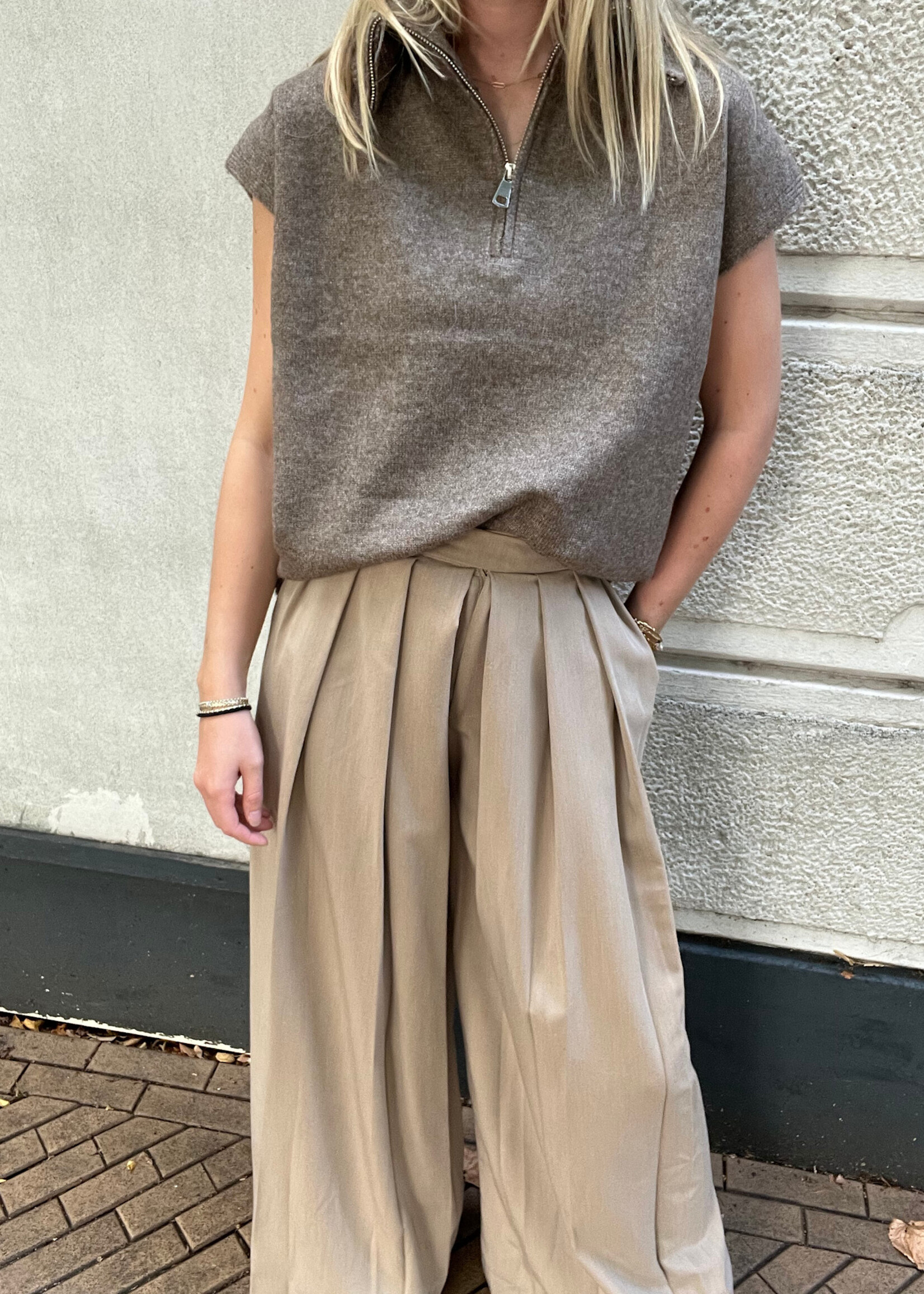 Flo Boutique Top Hanne Taupe