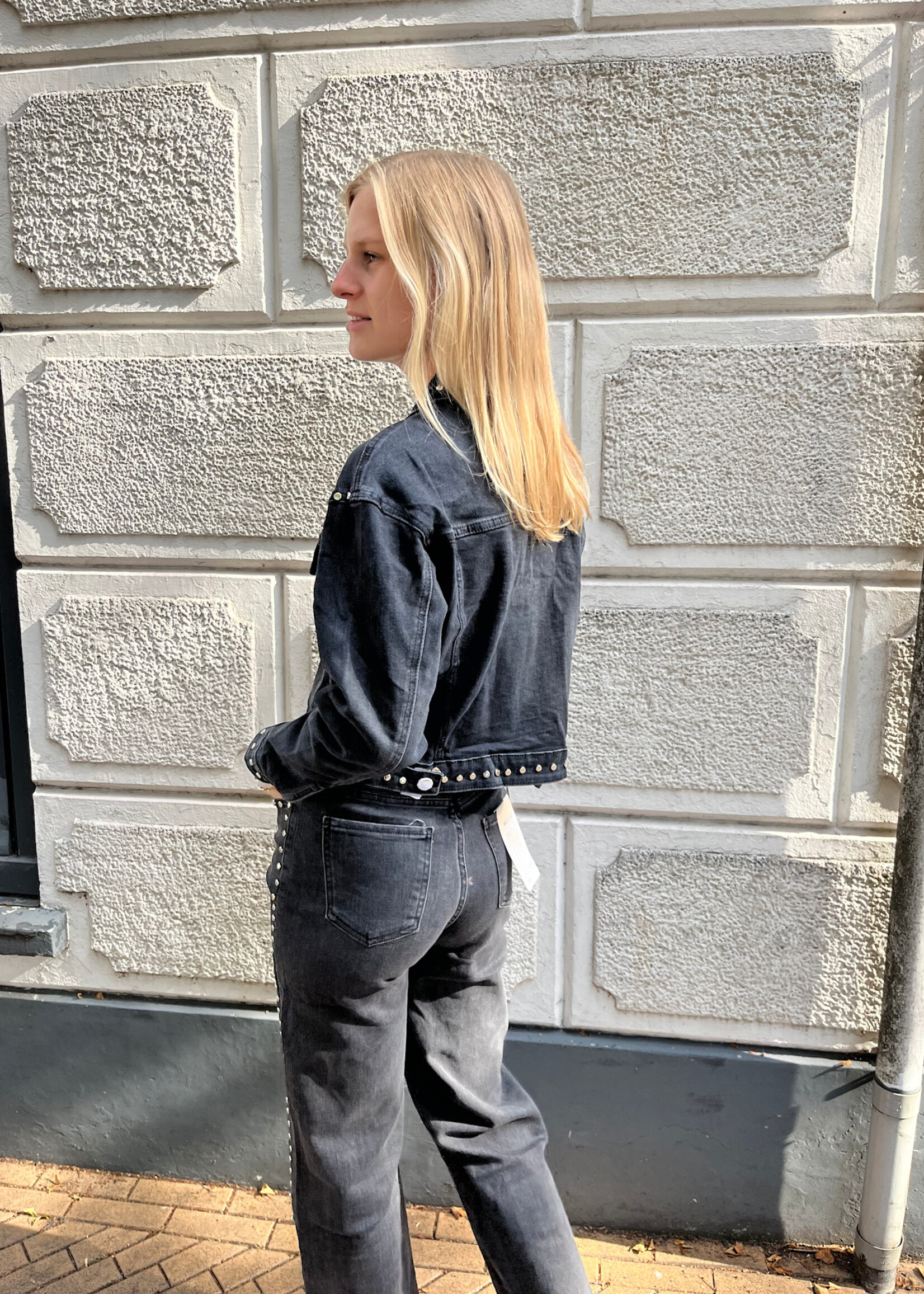 Flo Boutique Jasje Bodi Studs Black