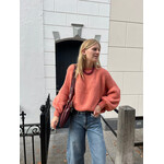 Flo Boutique Cosy trui Diede Zalm