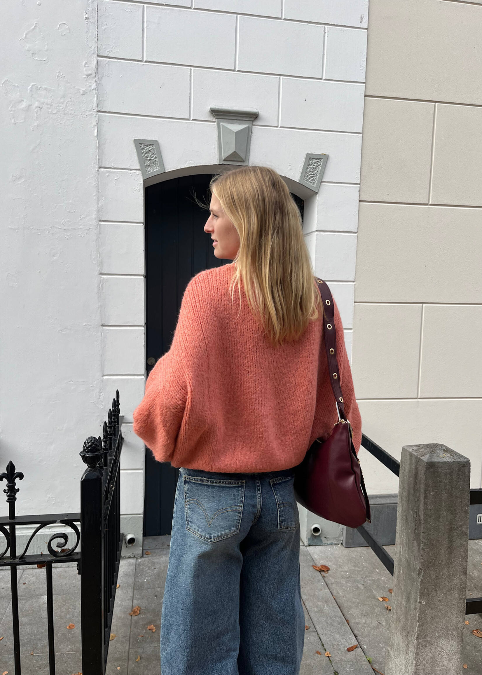 Flo Boutique Cosy trui Diede Zalm