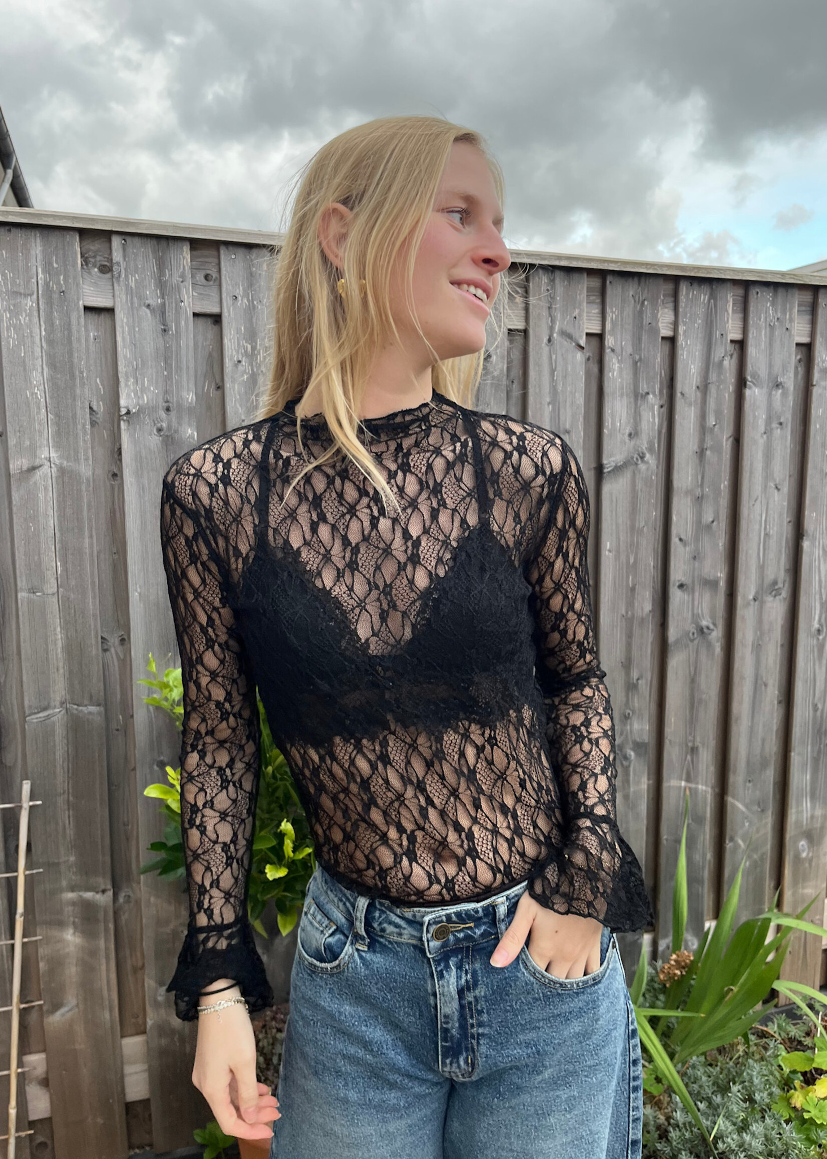 Flo Boutique Mesh Top June Black
