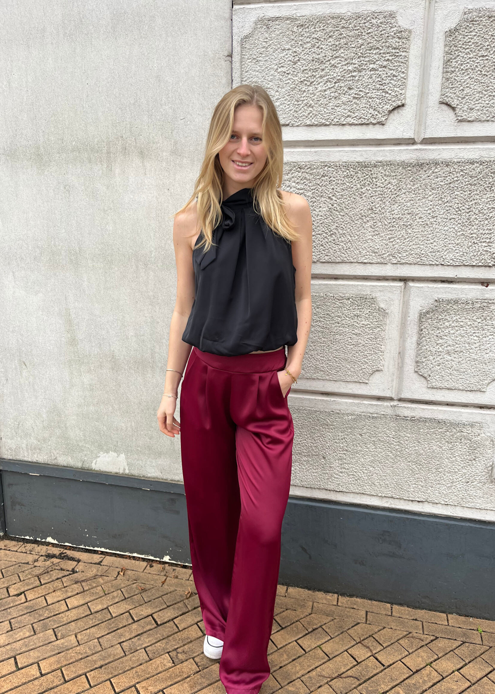 Flo Boutique Satijnen Broek Milou Bordeaux