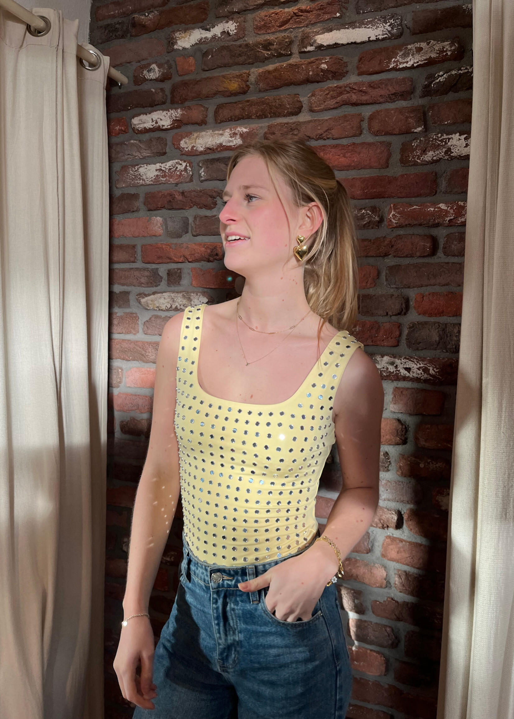 Flo Boutique Body Velite Studs Yellow