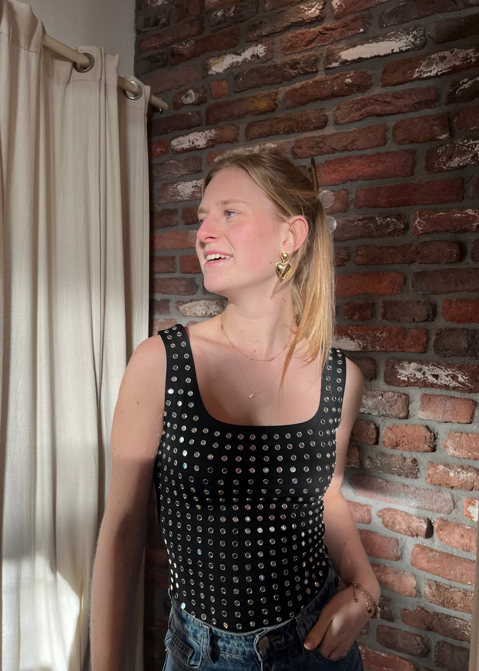 Flo Boutique Body Velite Studs Black