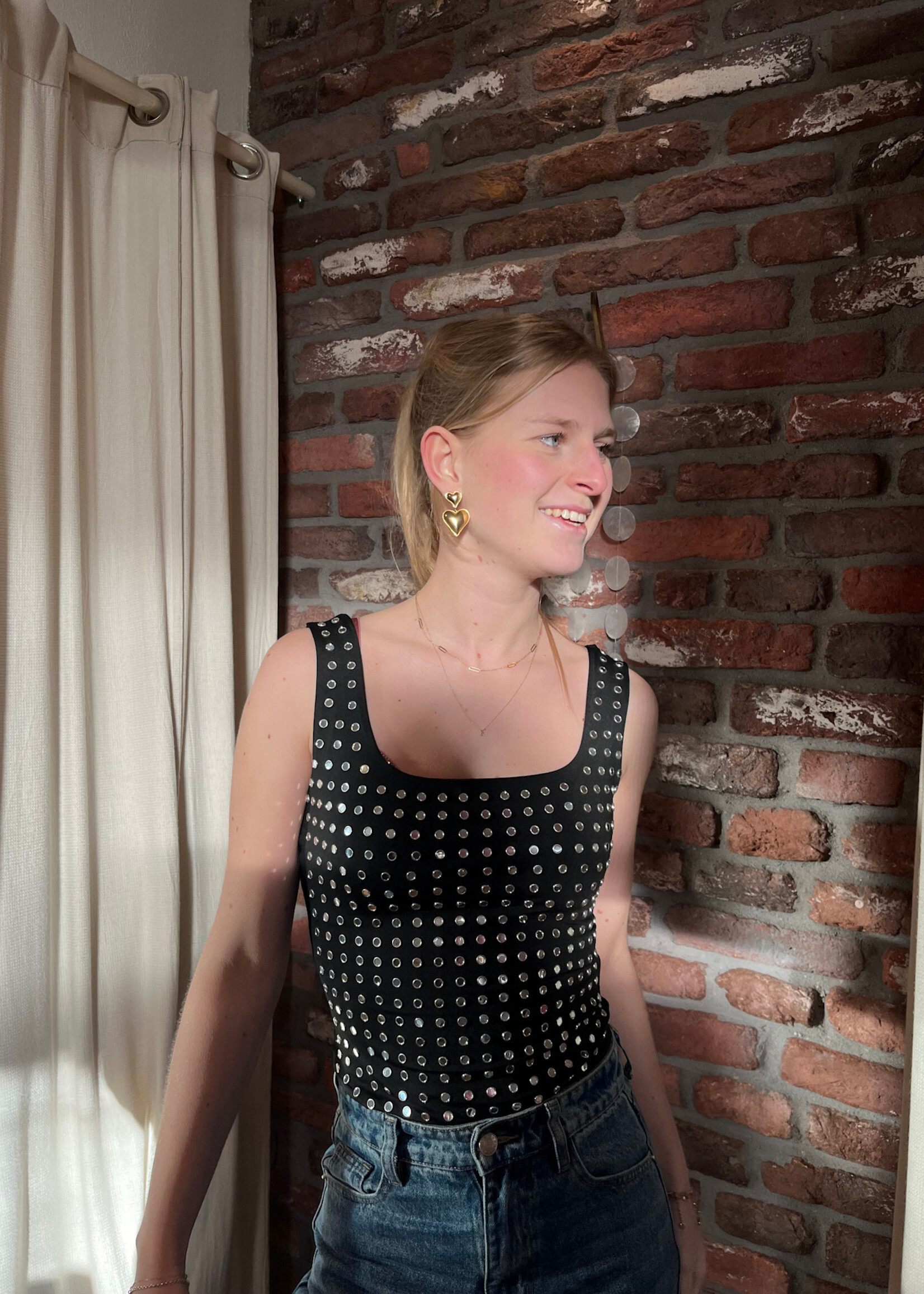 Flo Boutique Body Velite Studs Black