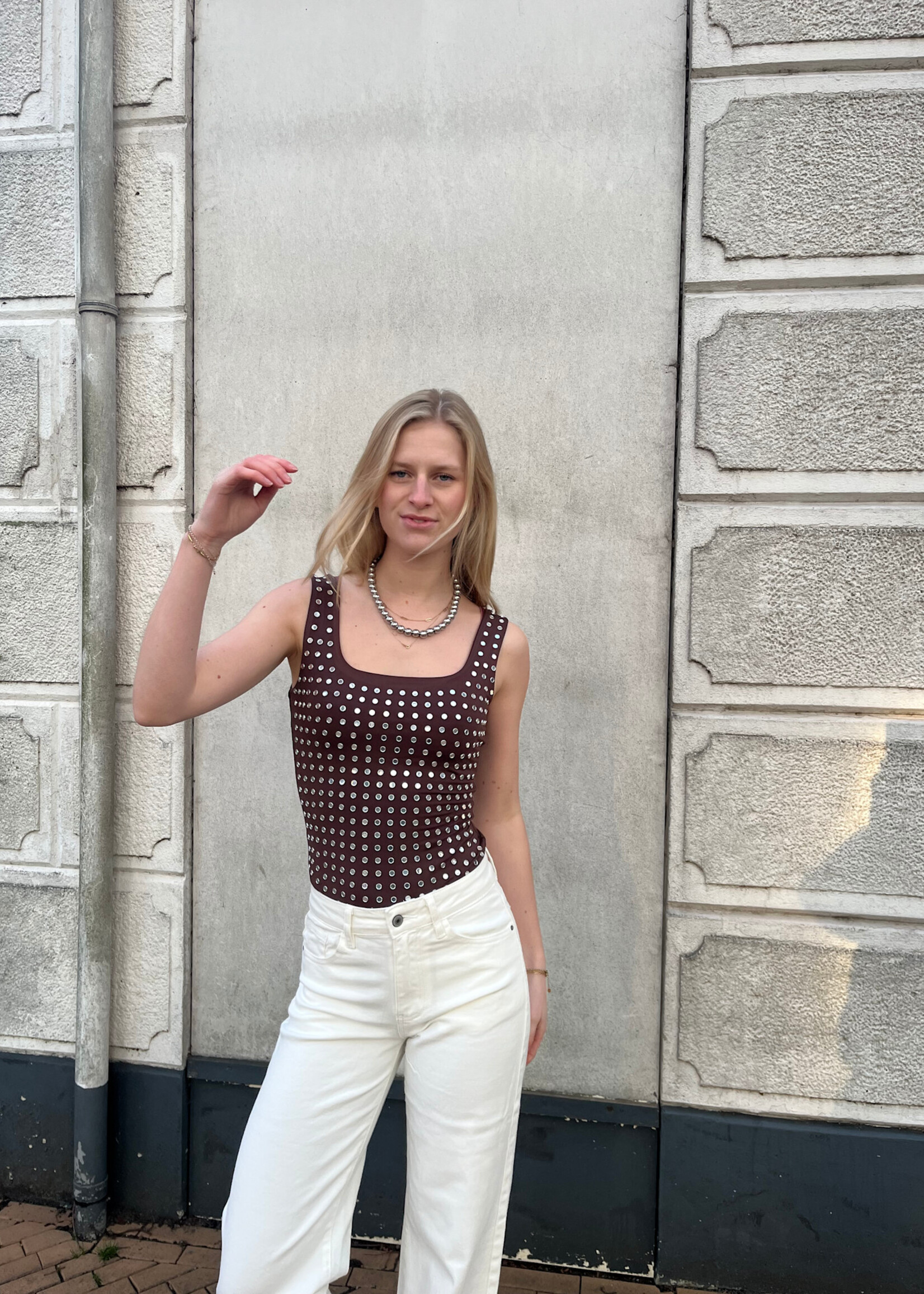 Flo Boutique Body Velite Studs Brown