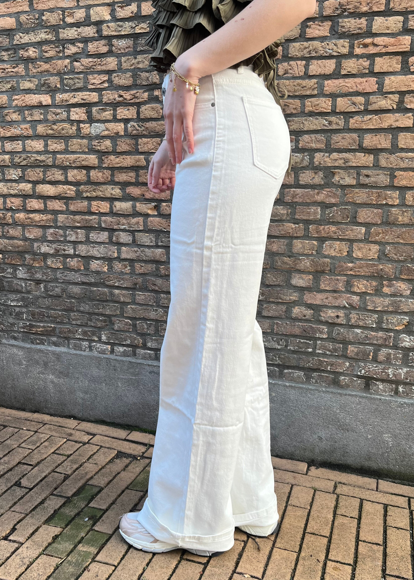 Flo Boutique Wide leg jeans white extra long