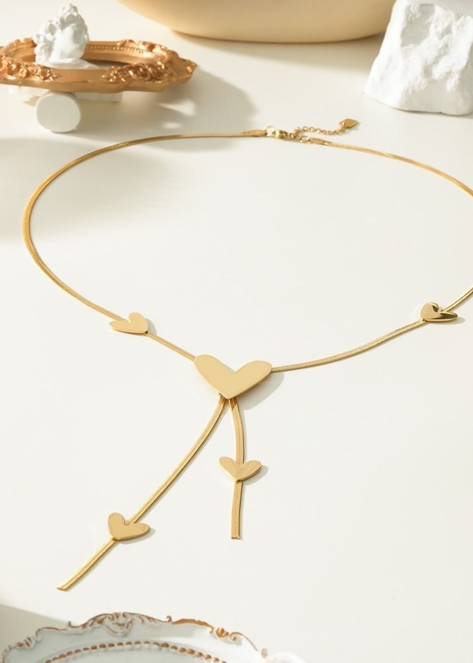 Flo Boutique Long Necklace Splitting Hearts