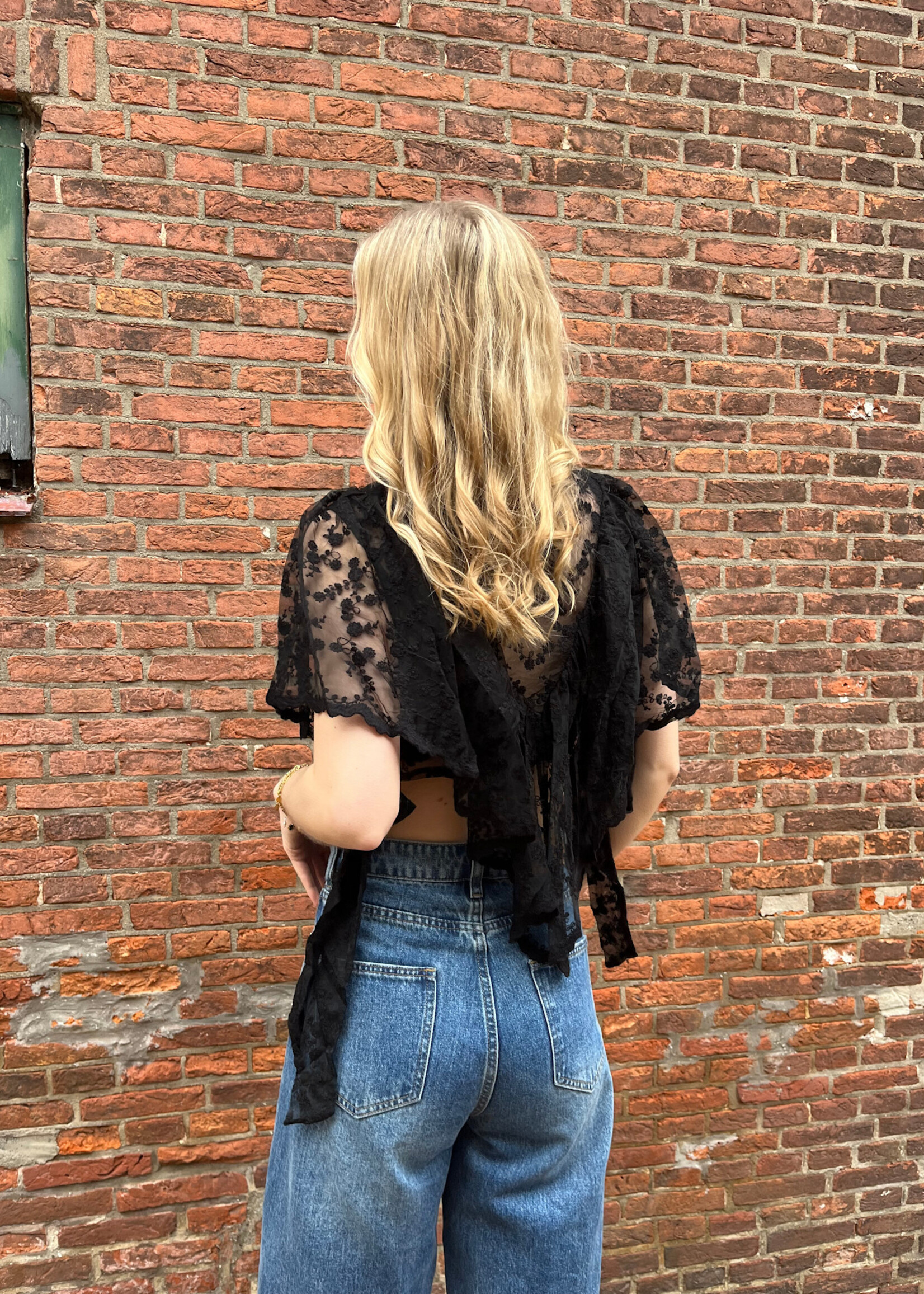 Flo Boutique Top Maan Black