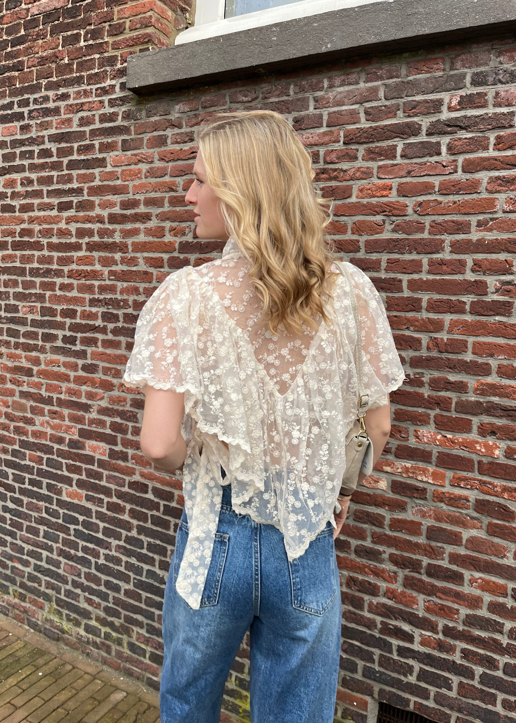 Flo Boutique Top Maan Beige