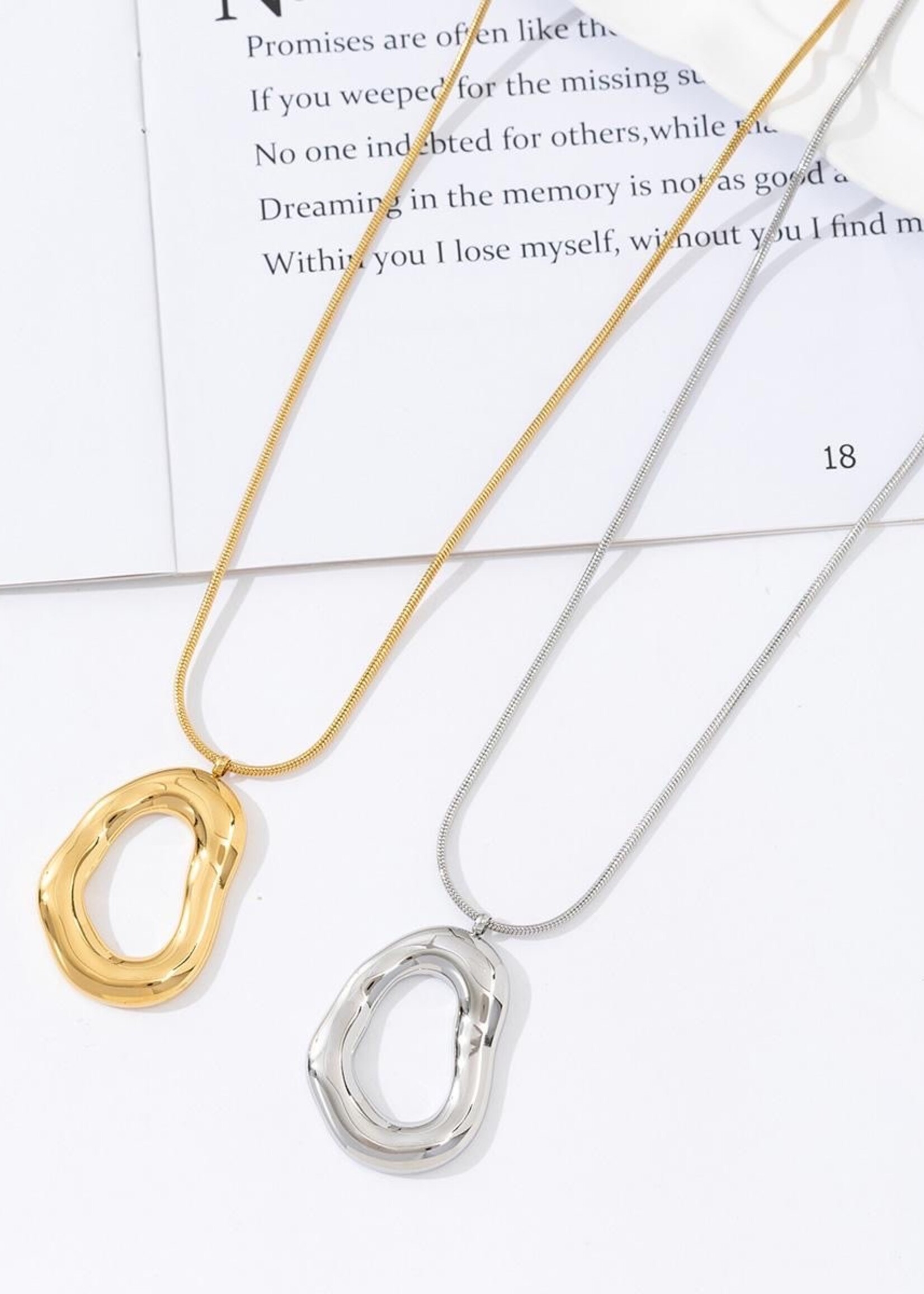 Flo Boutique Long Necklace Aesthetic