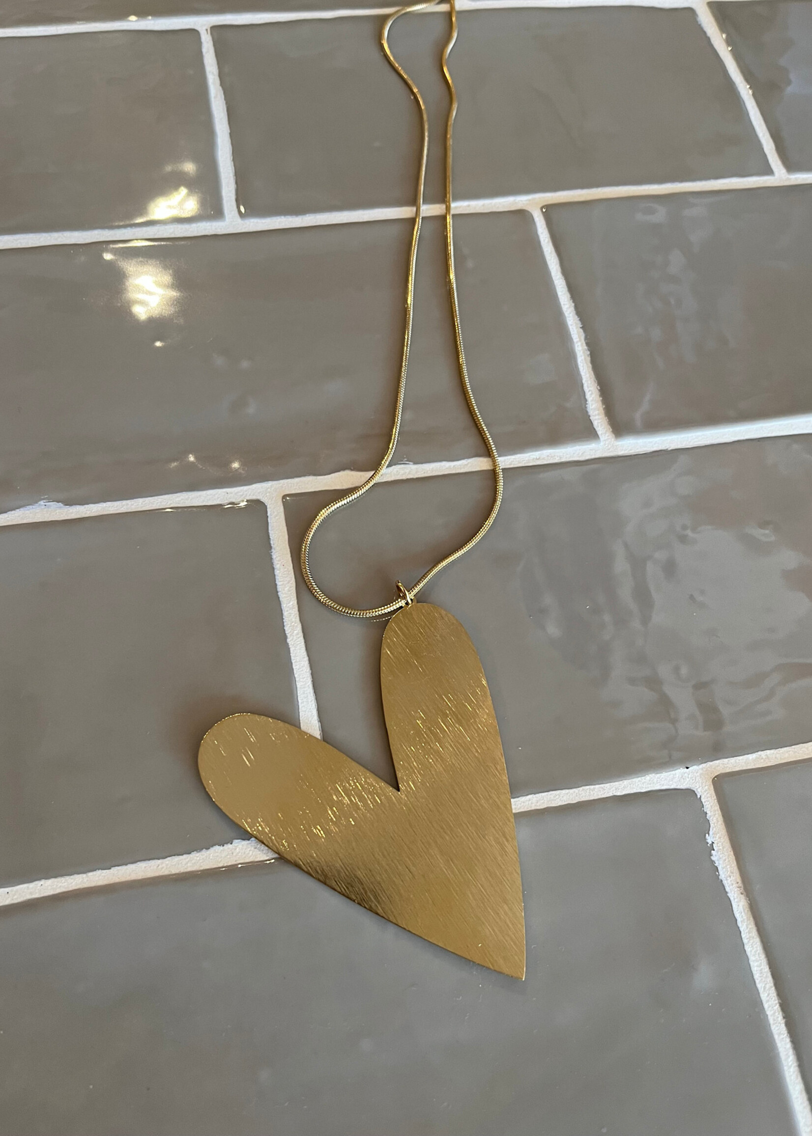 Flo Boutique Long Necklace Very Big Heart