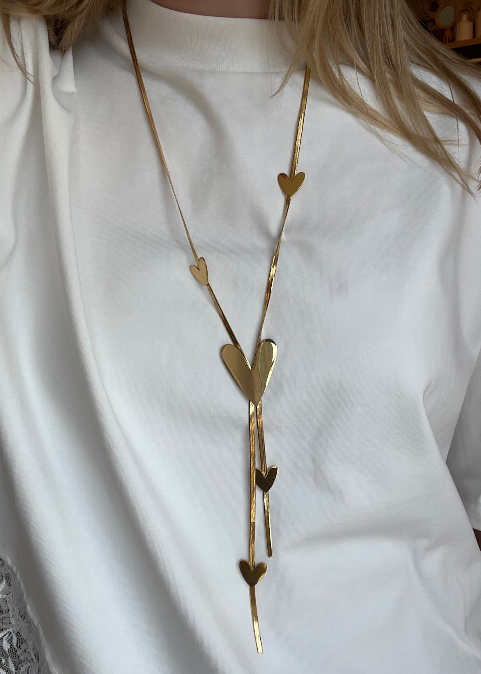 Flo Boutique Long Necklace Splitting Hearts