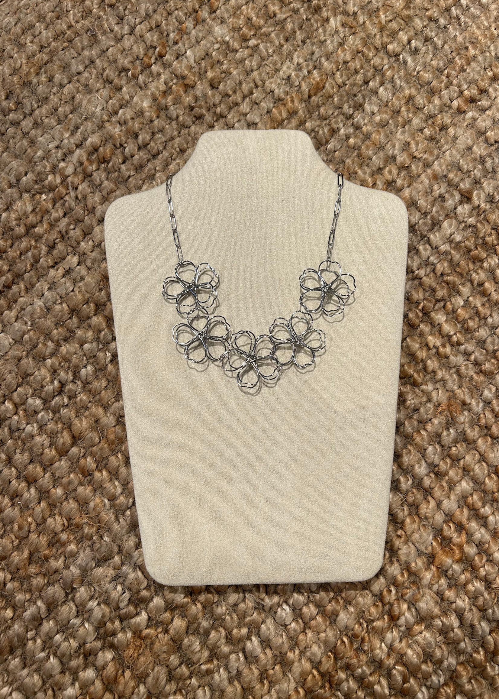 Flo Boutique Necklace Aesthetic Flowers