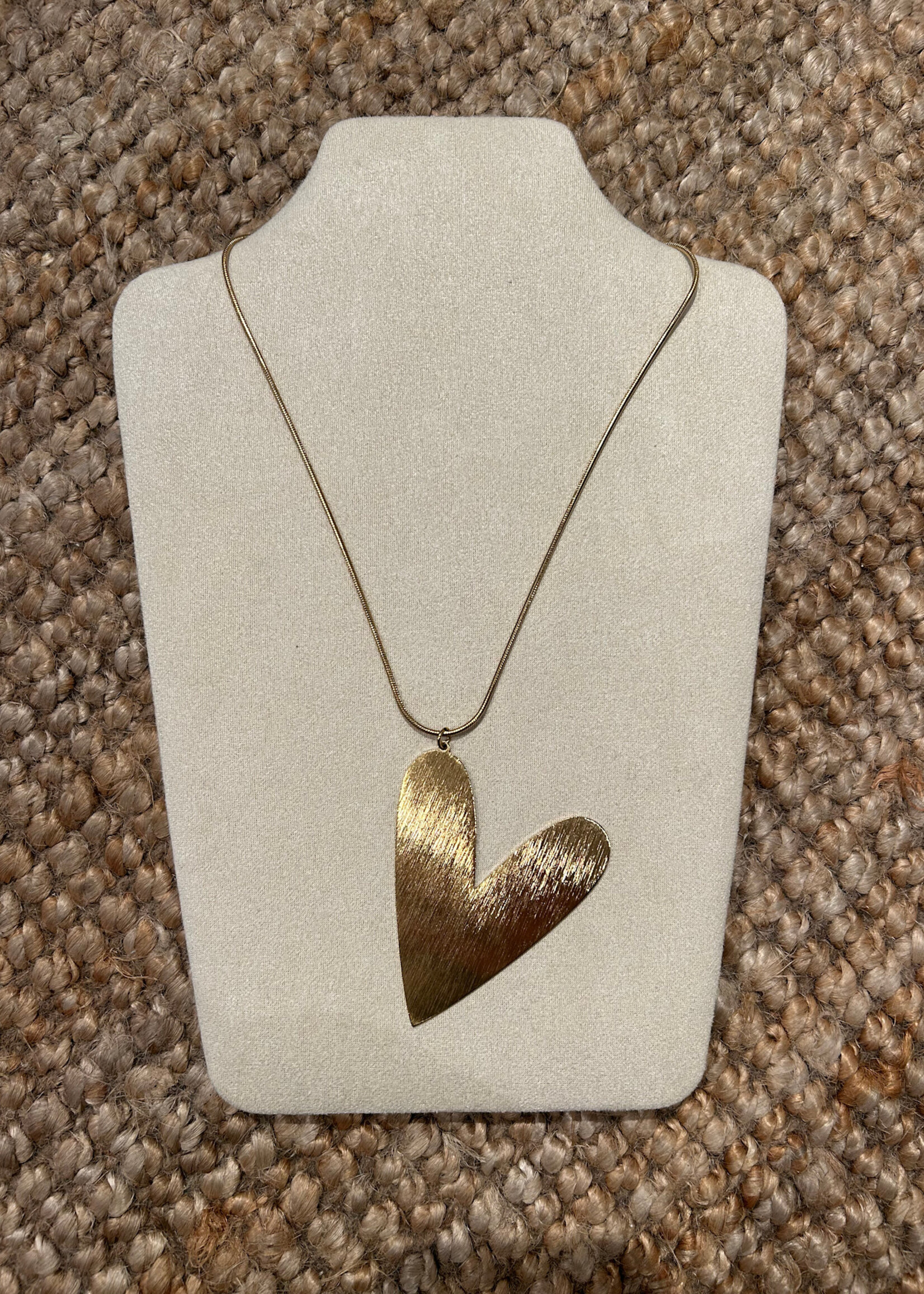 Flo Boutique Long Necklace Very Big Heart