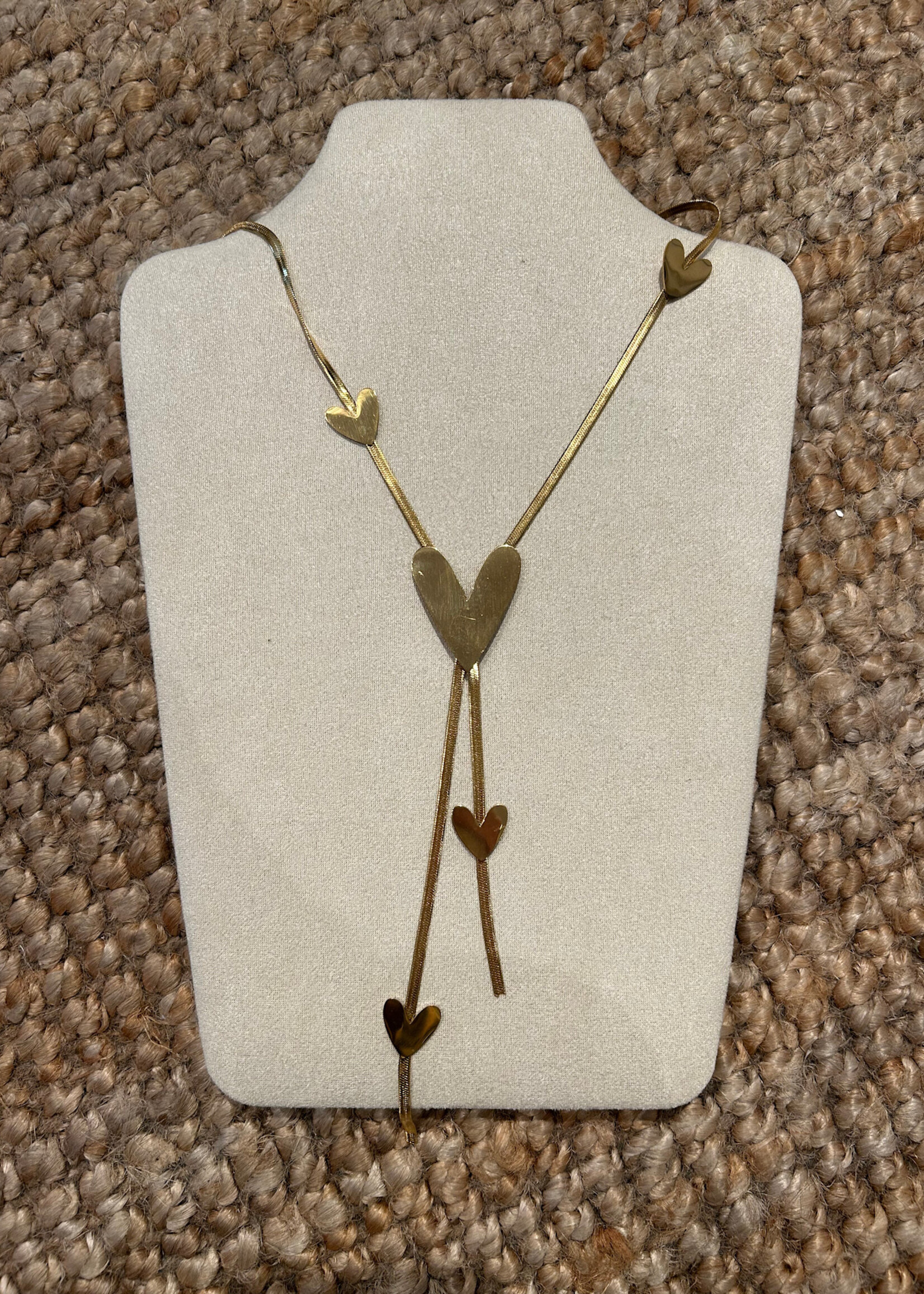 Flo Boutique Long Necklace Splitting Hearts