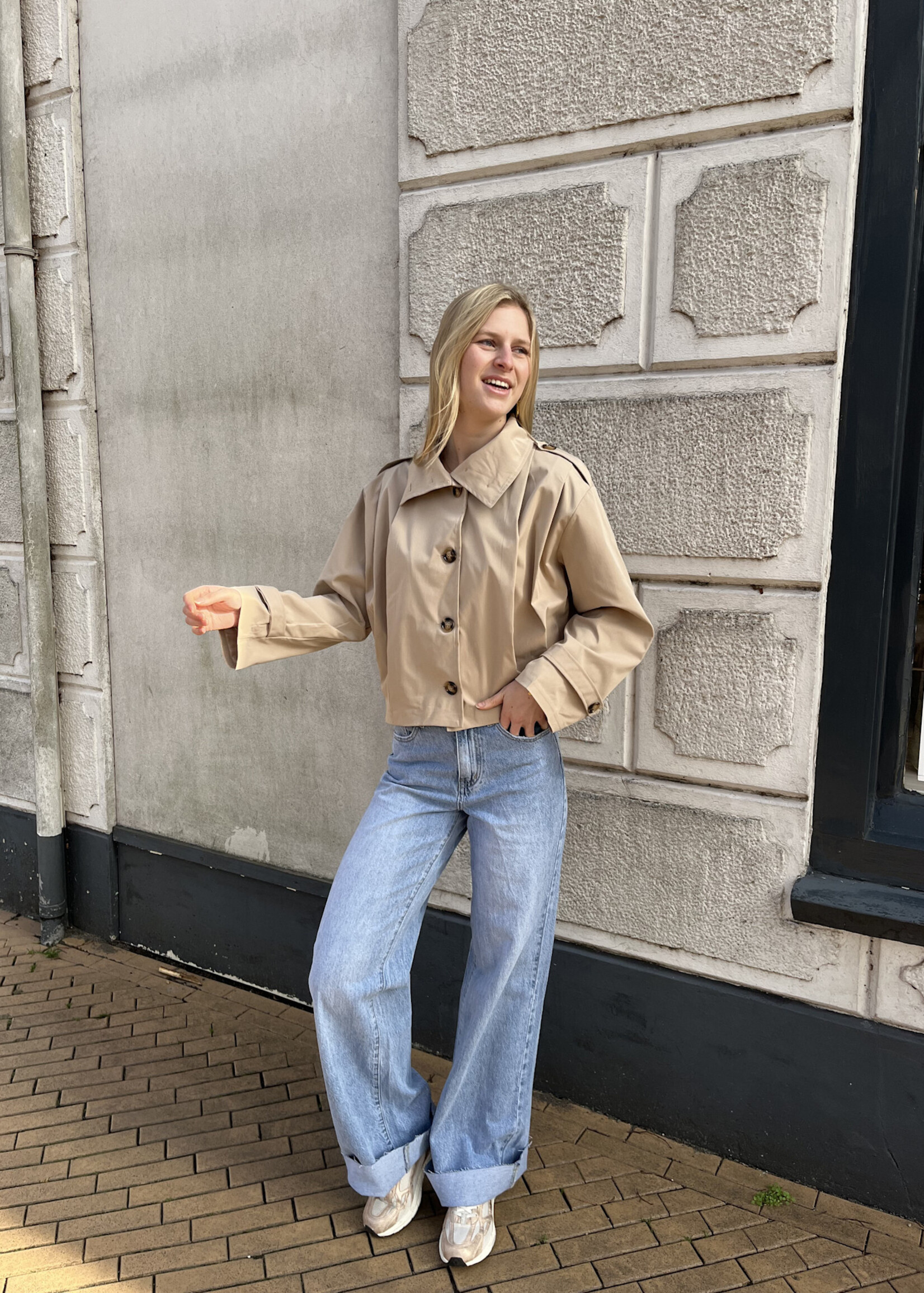 Flo Boutique Jasje Linde Beige