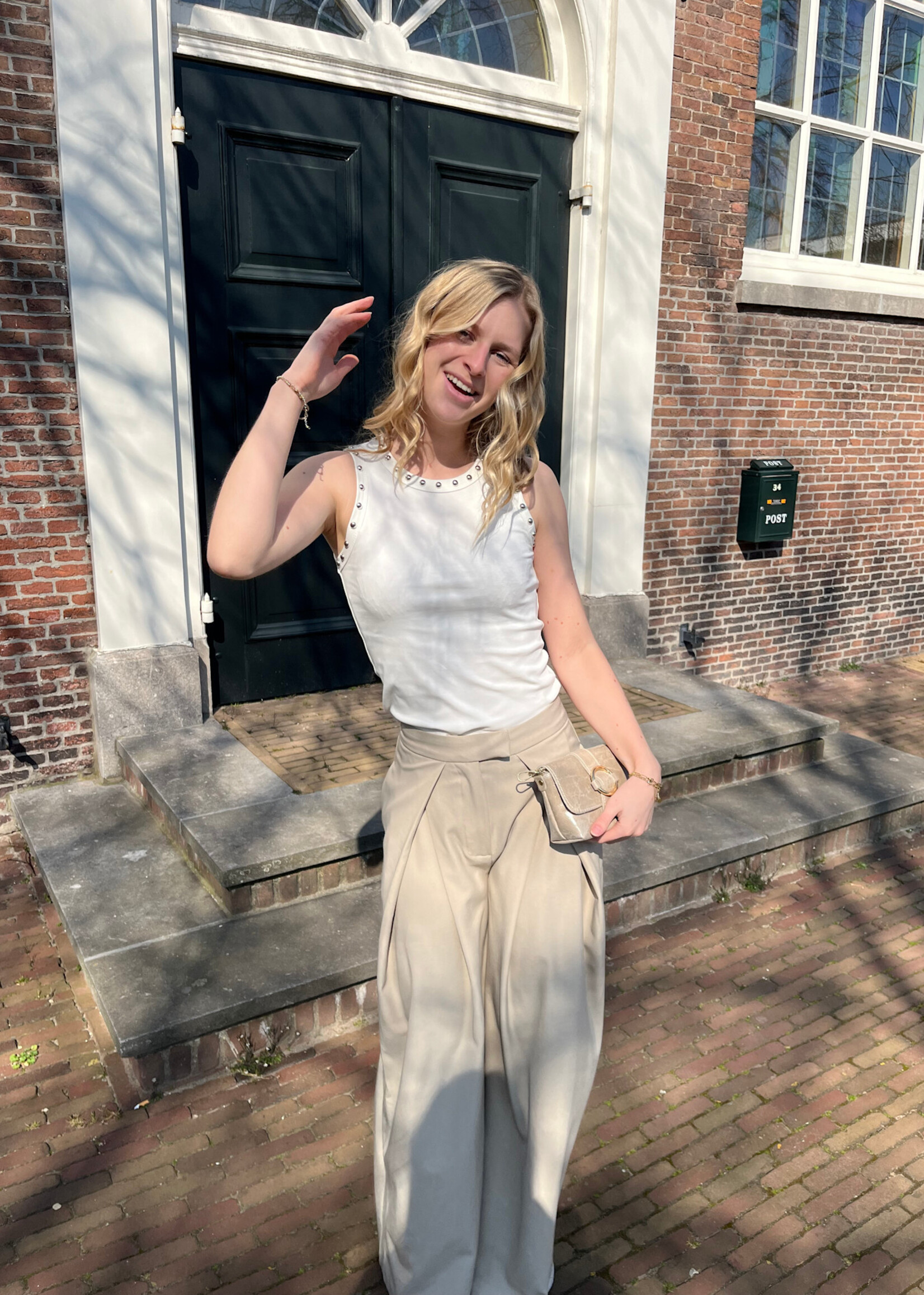 Flo Boutique Pleated Wide Leg broek Deirdre Light Taupe