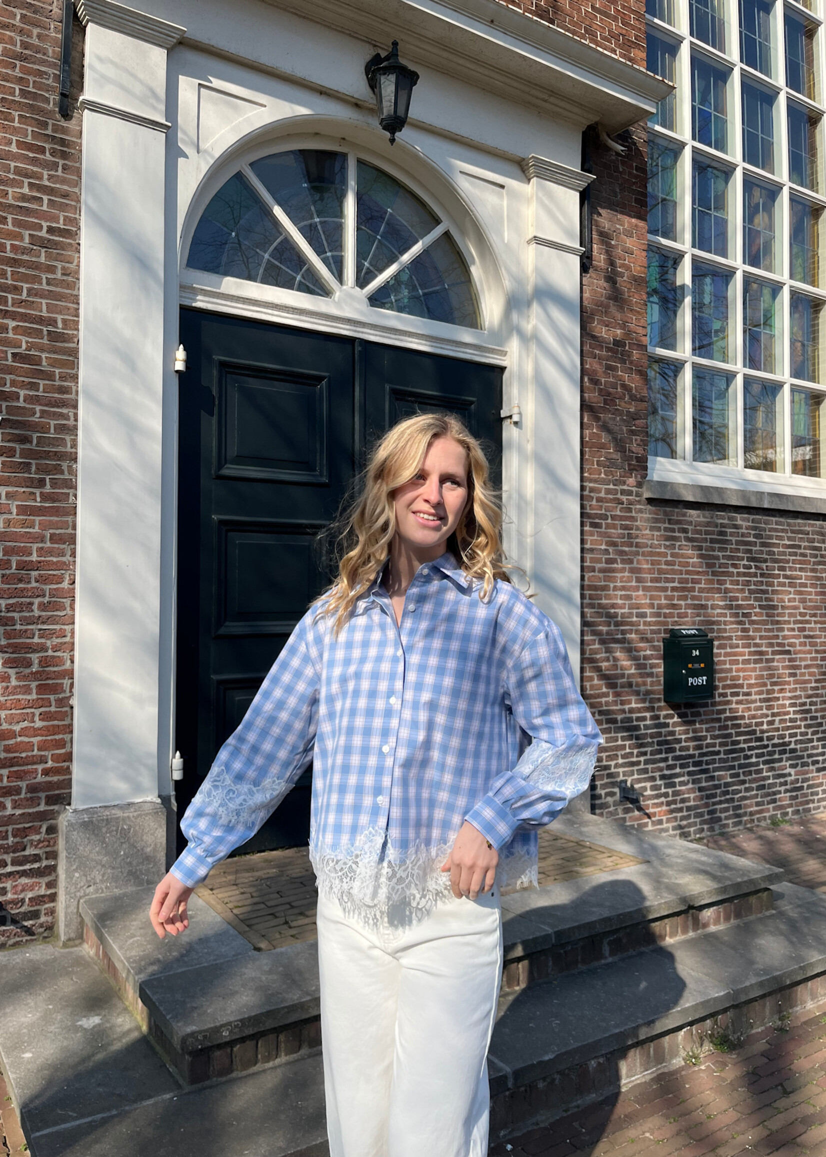 Flo Boutique Blouse Elena Blue Lace