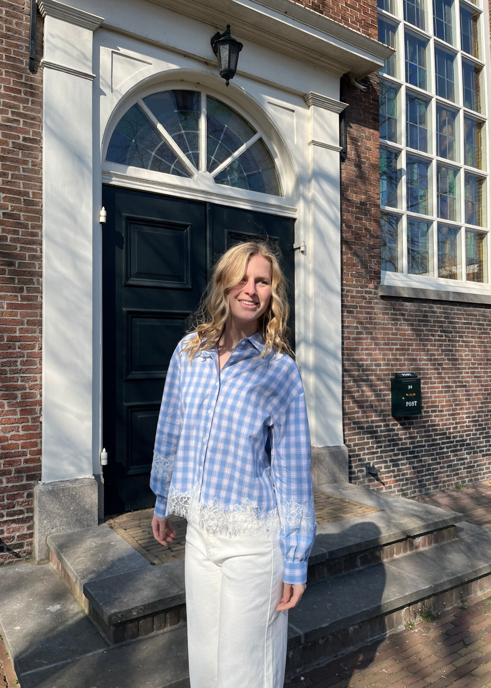 Flo Boutique Blouse Elena Blue Lace